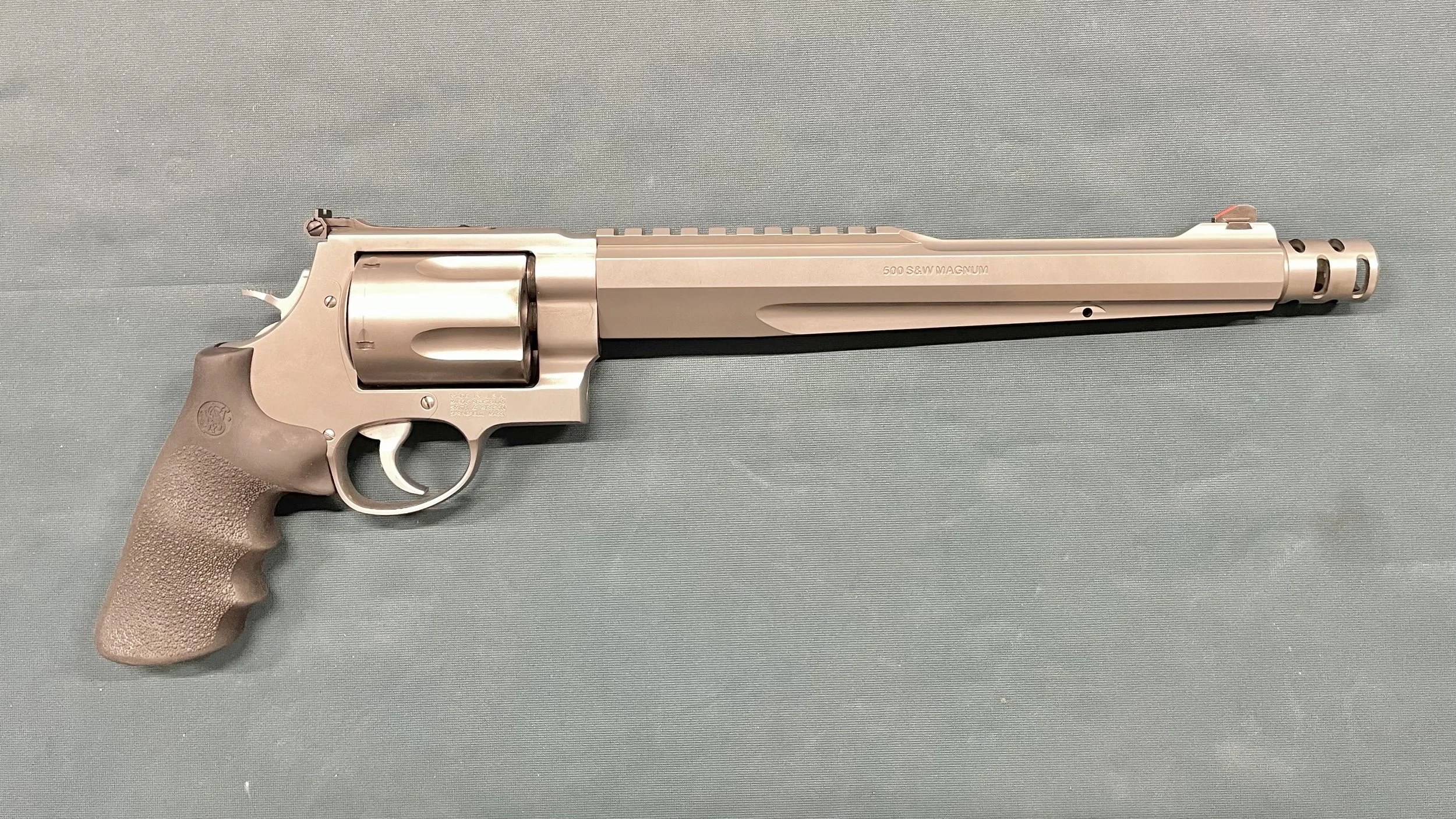 S&W Model 500 Performance Center revolveri