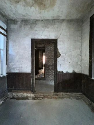 Breakfast room to dining.jpg