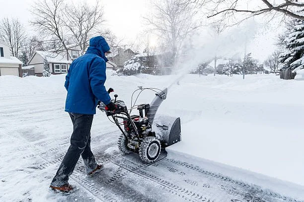 Snow Removal & De-icing