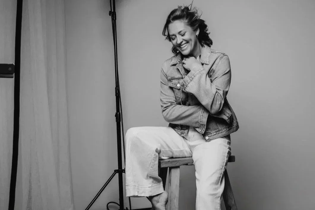 I’m Tina, founder and creative director of LUME Creative.
A storyteller at heart, my approach goes beyond creating beautiful visuals. Blending strategy, emotion and cinematic storytelling to build brands that genuinely connect