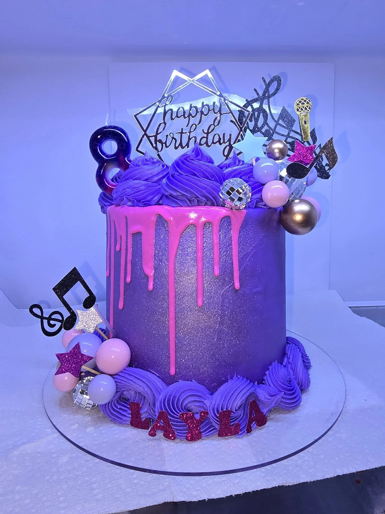 layla's 8th birthday cake.jpg