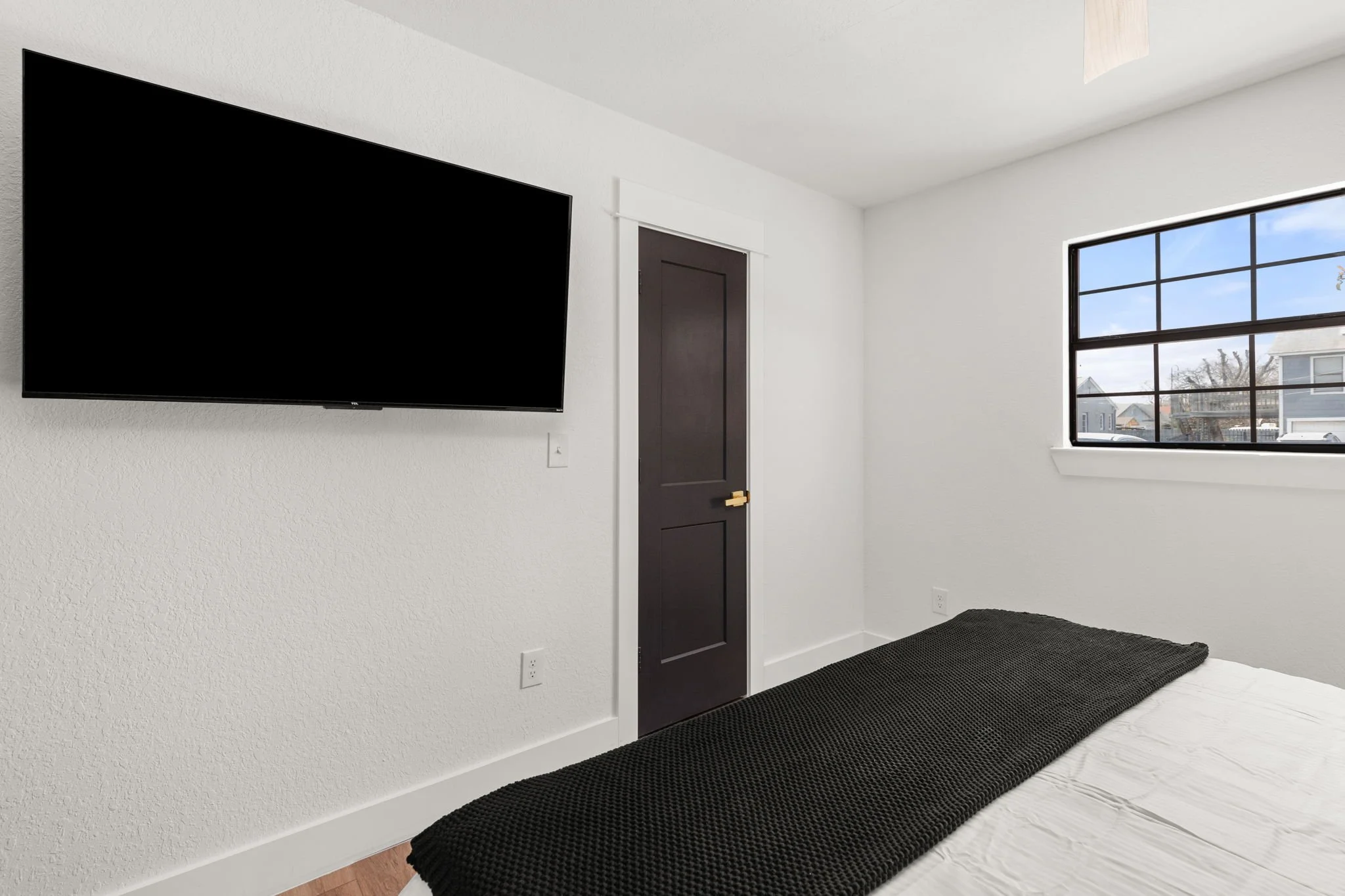 54 - Pool House Bedroom 1.jpg