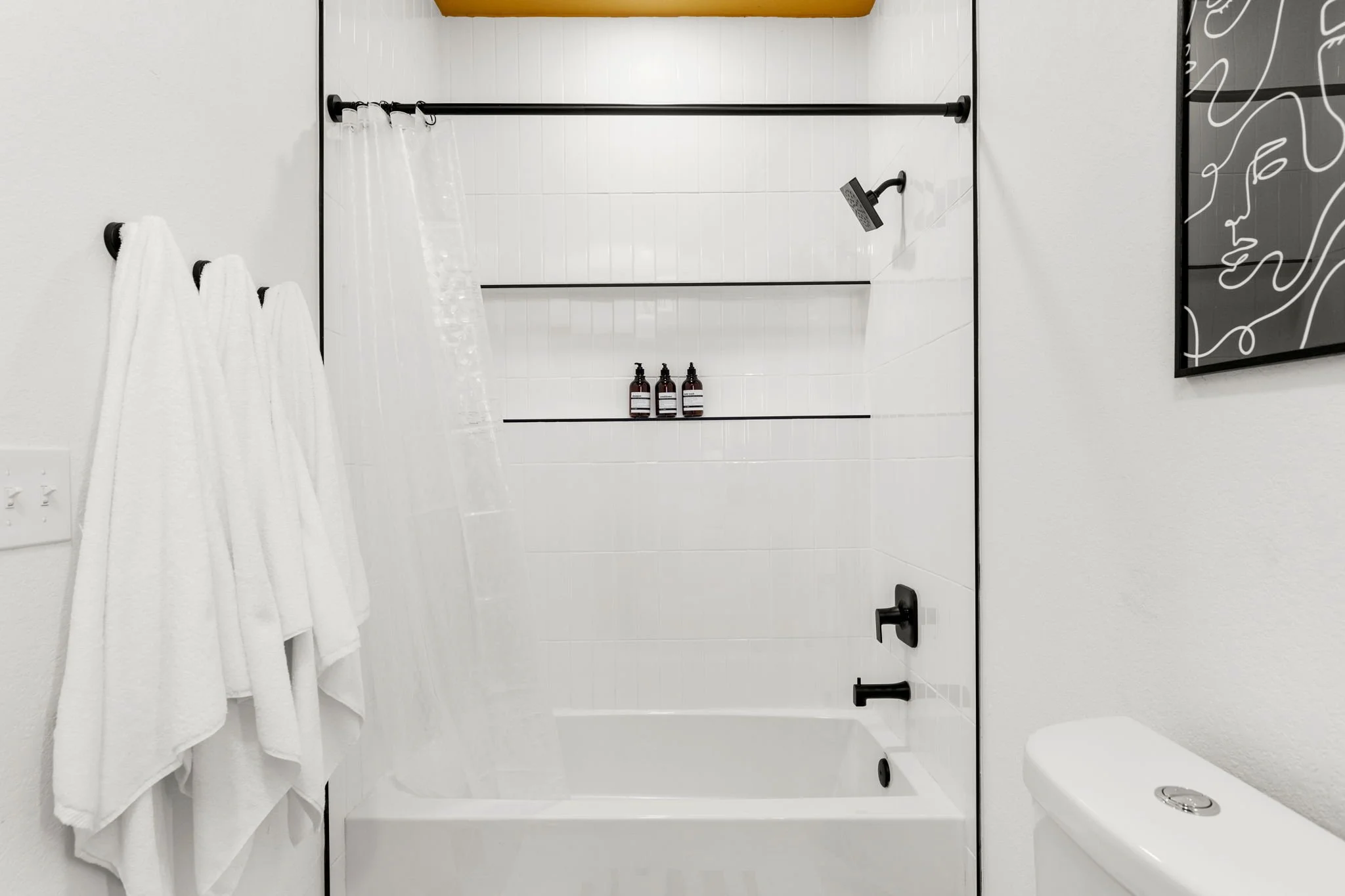 36 - Guest Bath 2.jpg