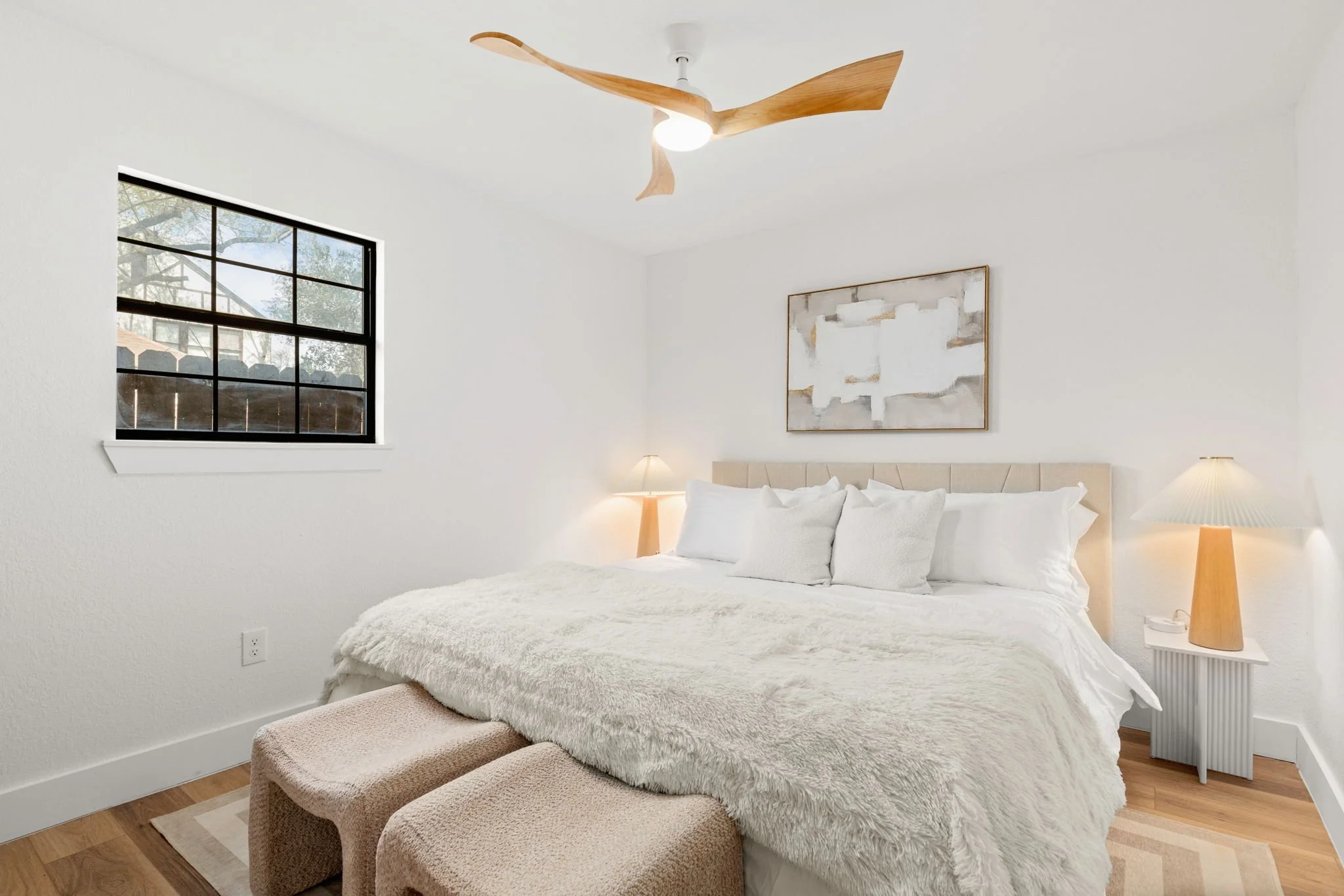 55 - Pool House Bedroom 2.jpg