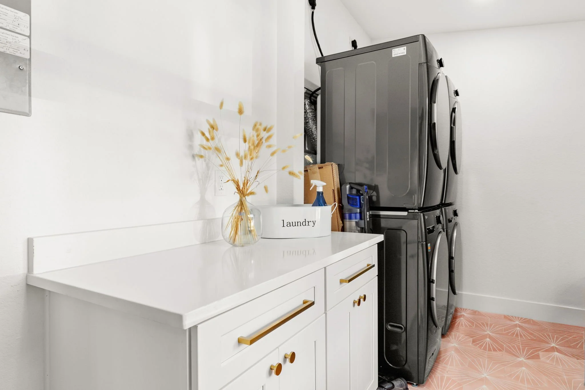 37 - Laundry Room.jpg