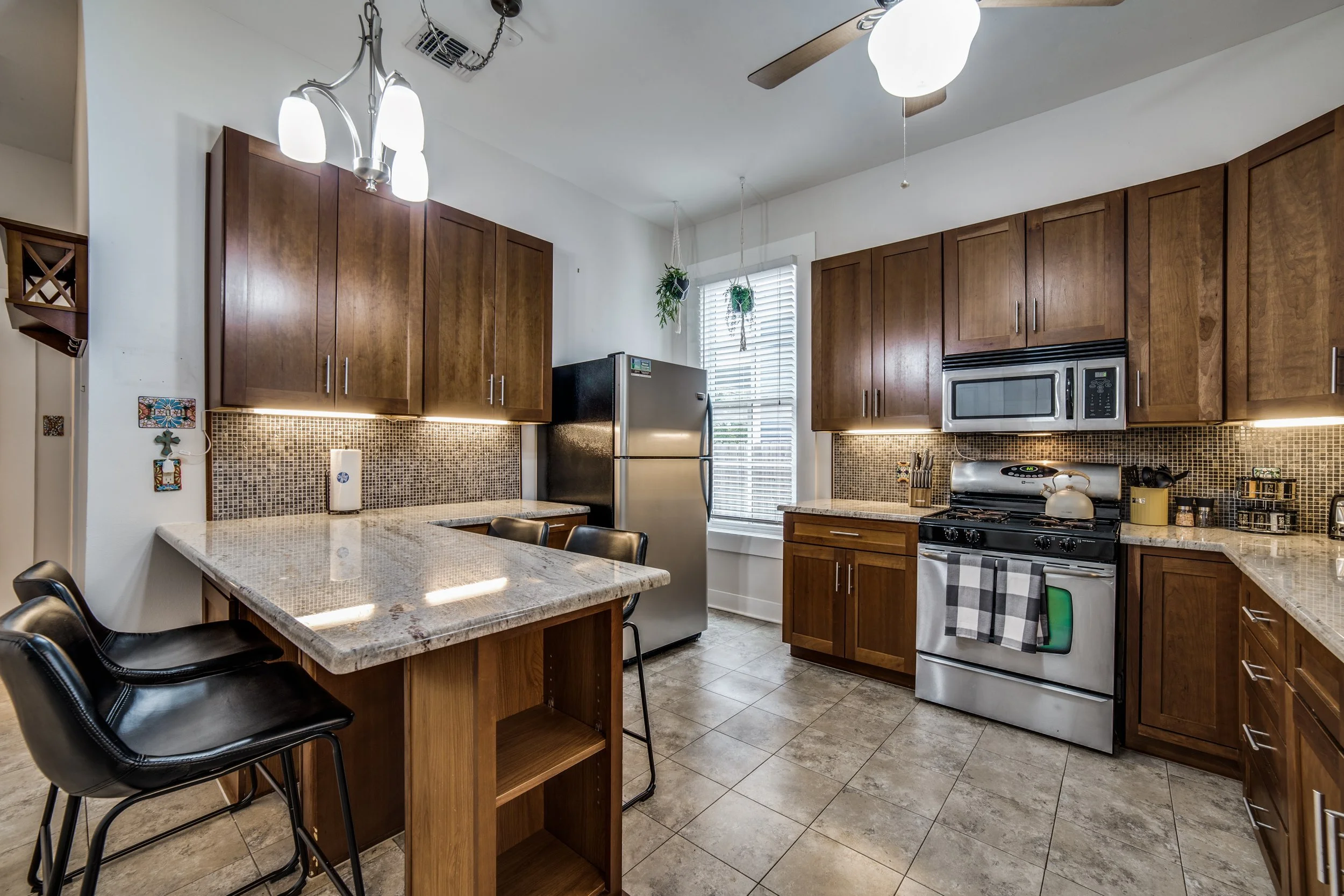 324-leigh-st-san-antonio-tx-78210-High-Res-7.jpg