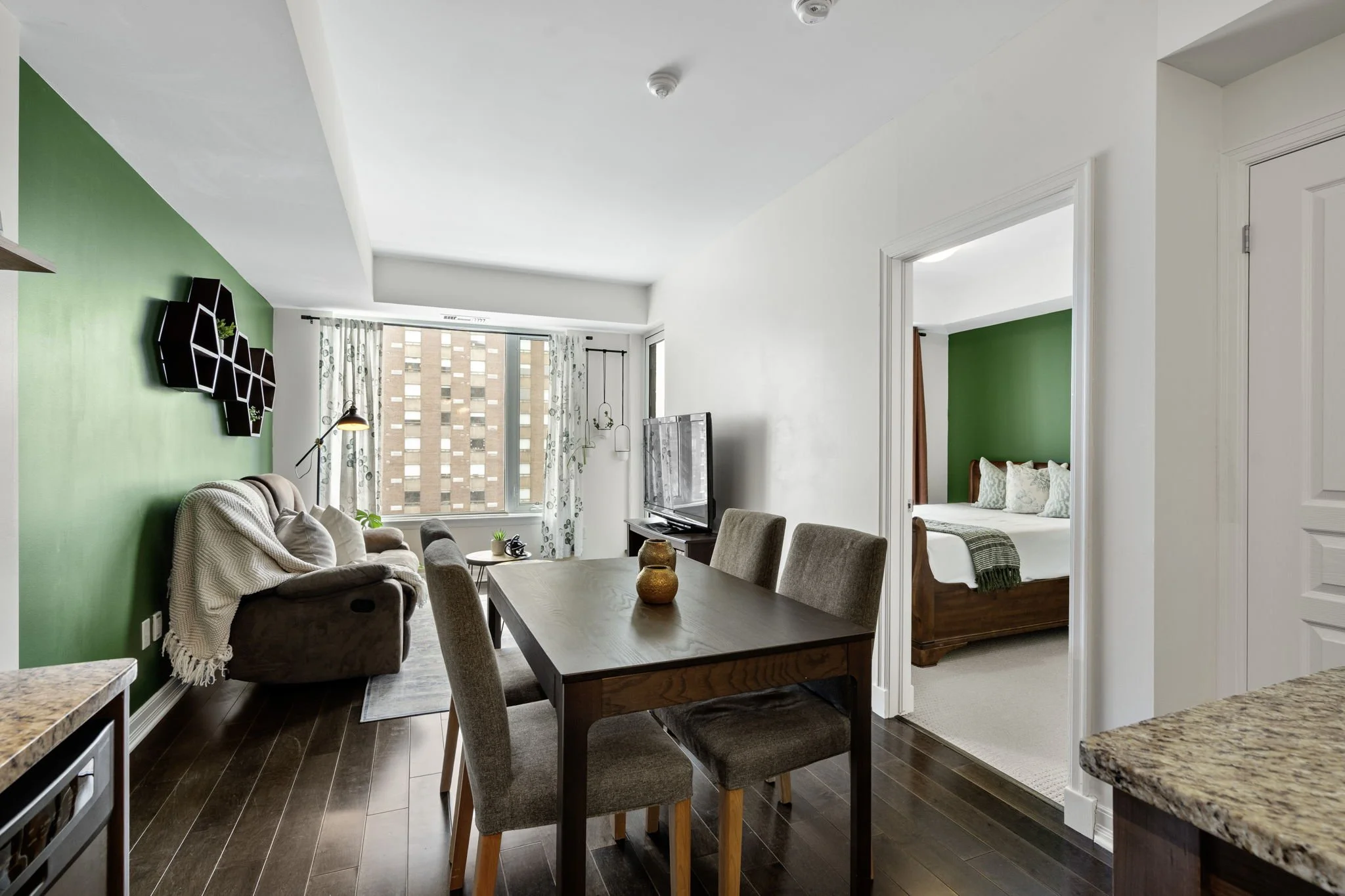 16-web-or-mls-238-besserer-st-811.jpg