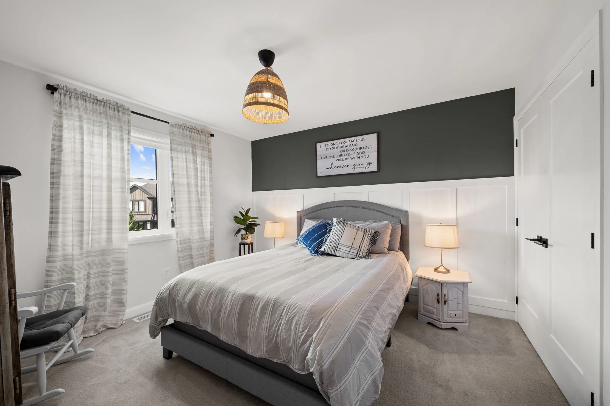 40-web-or-mls-720 Coast Circle-51.jpg