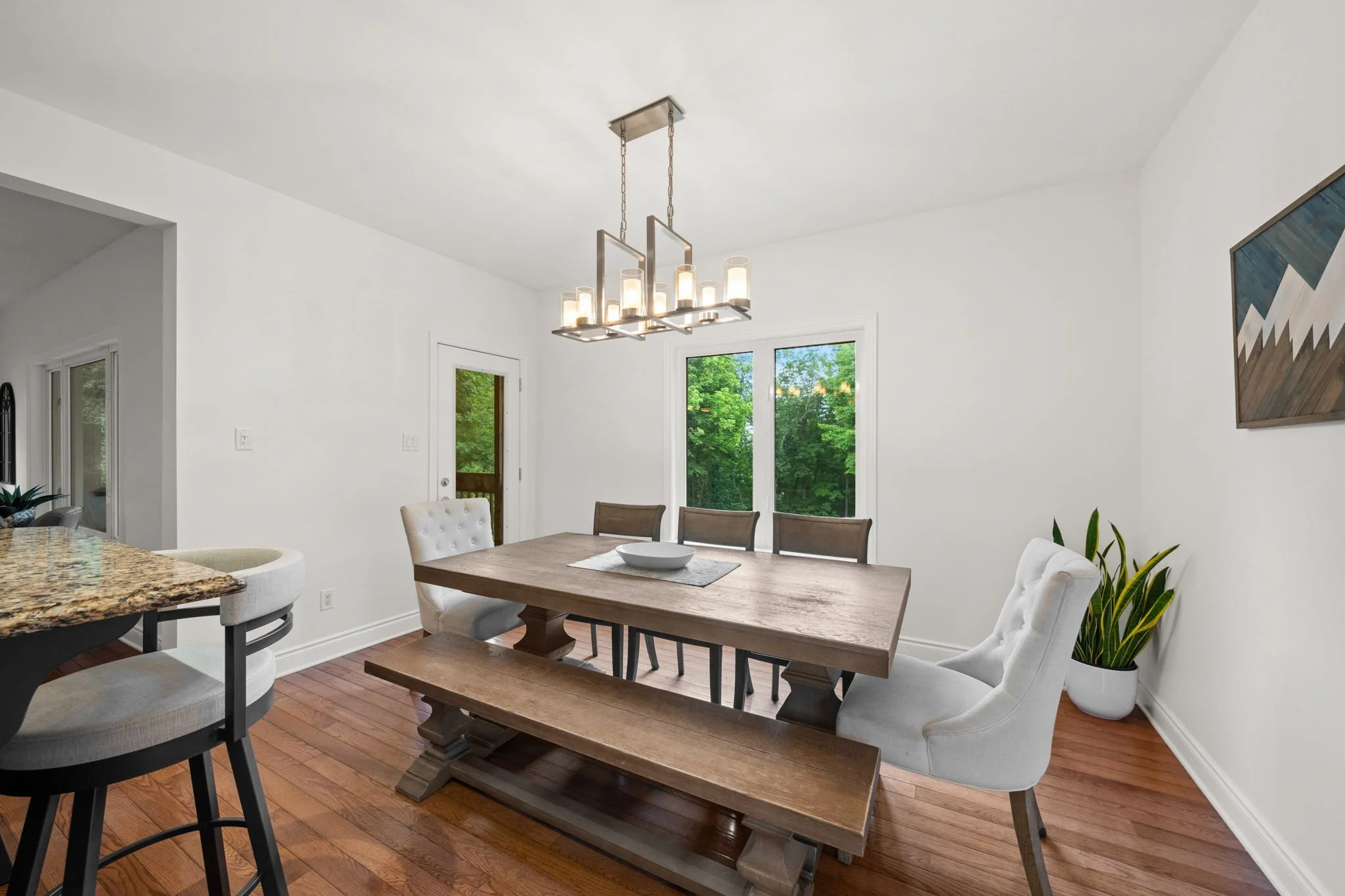 22-web-or-mls-876 Centre Street-21.jpg