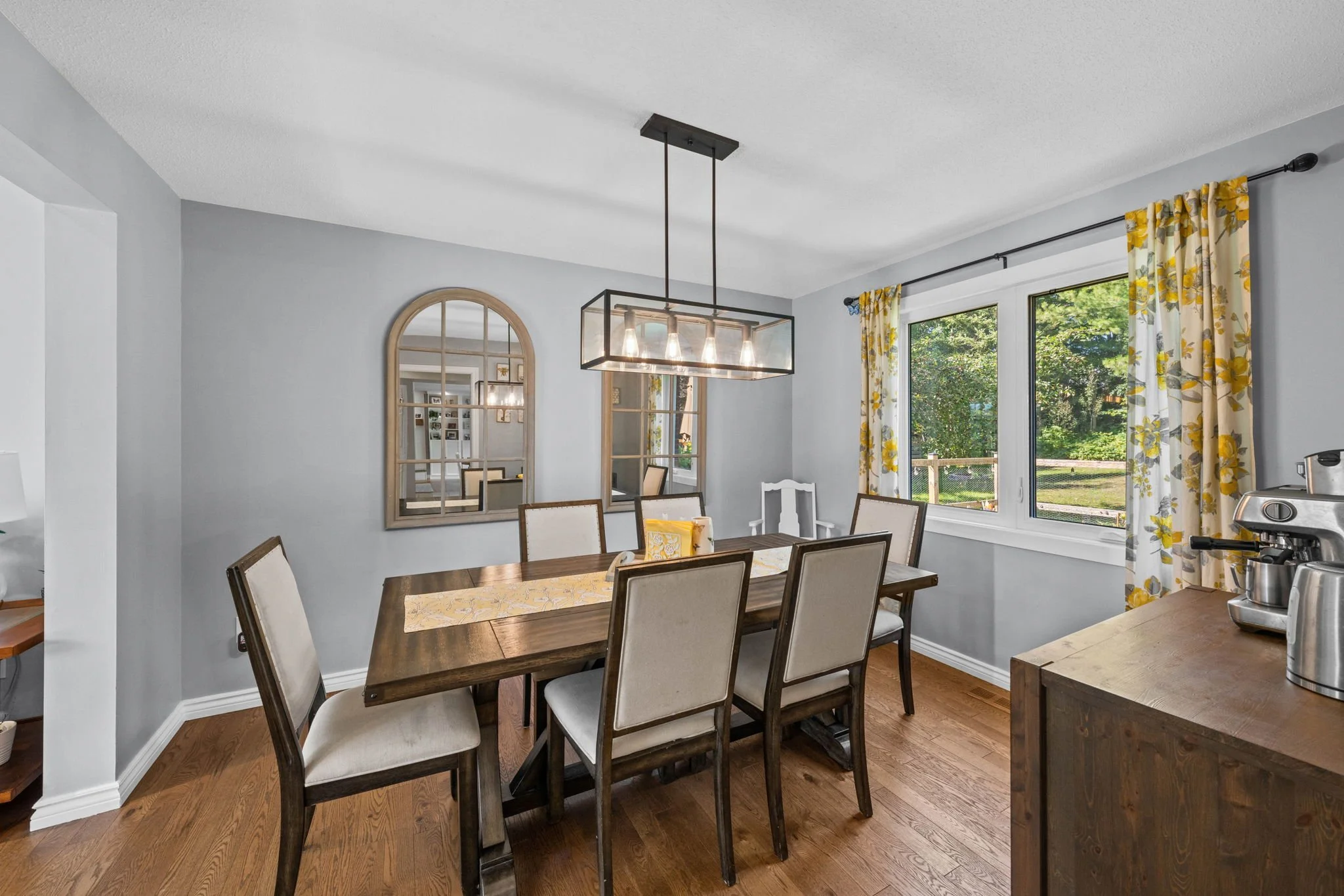 16-web-or-mls-109 Inniskillin Drive-37.jpg
