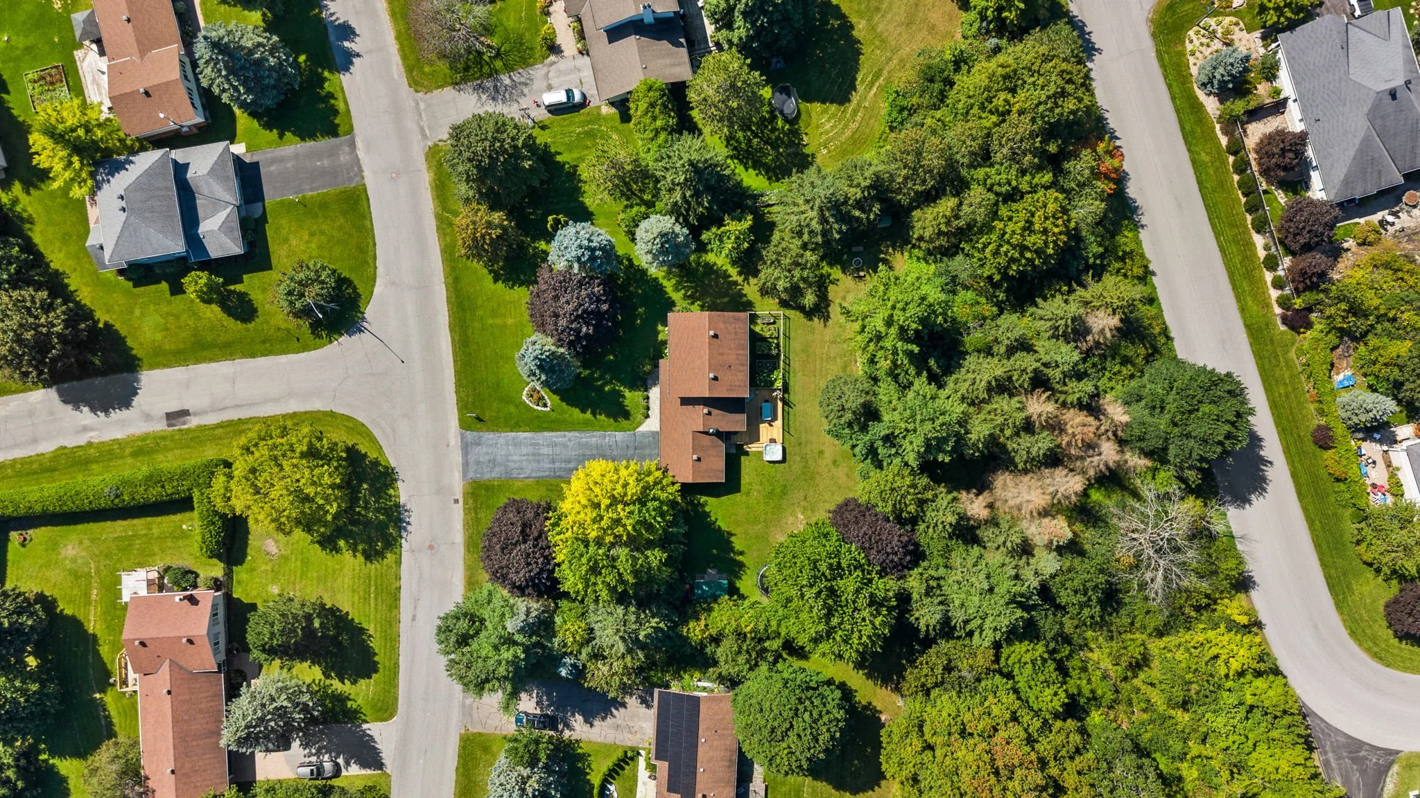 64-web-or-mls-109 Inniskillin Drive-2.jpg