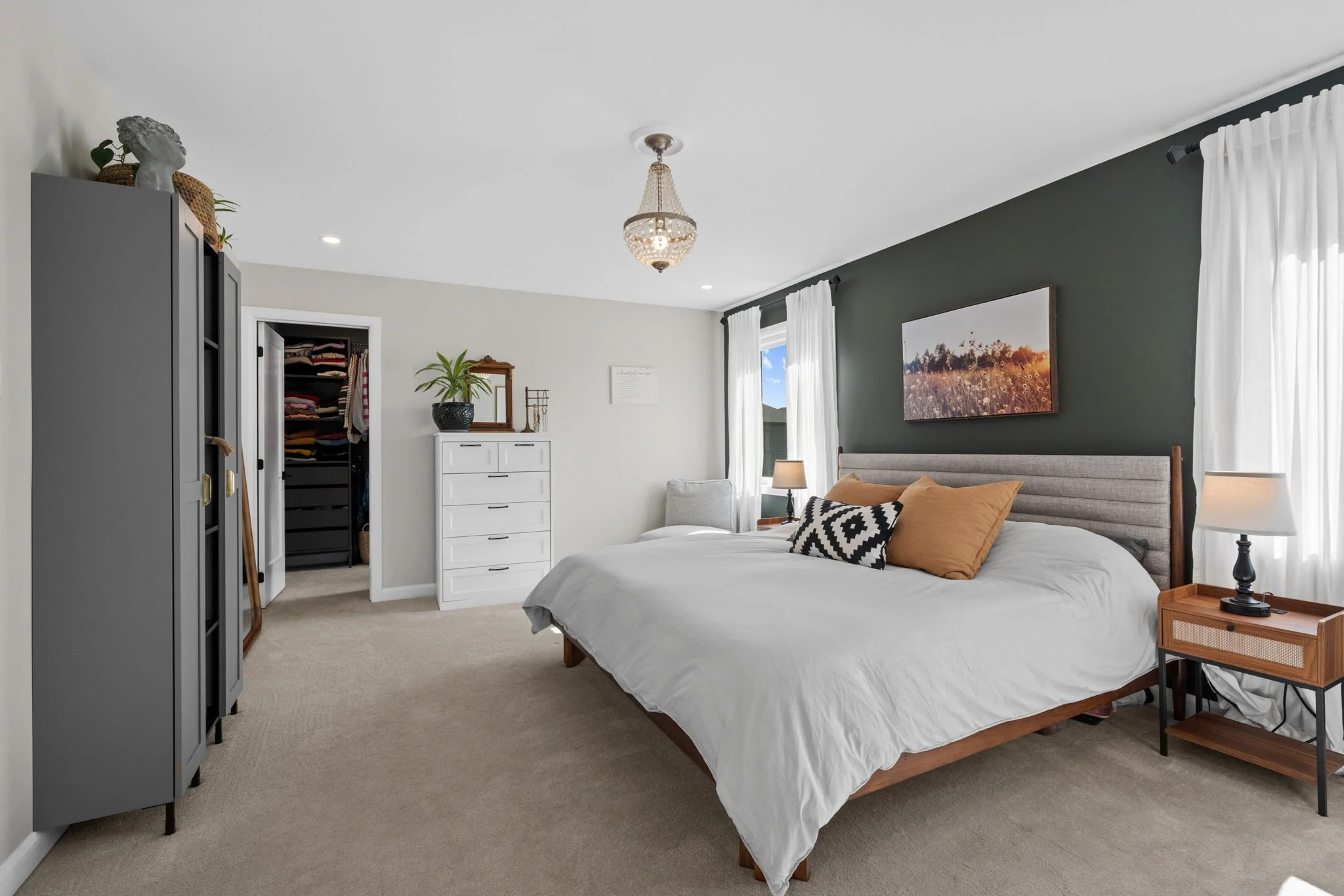 28-web-or-mls-720 Coast Circle-21.jpg