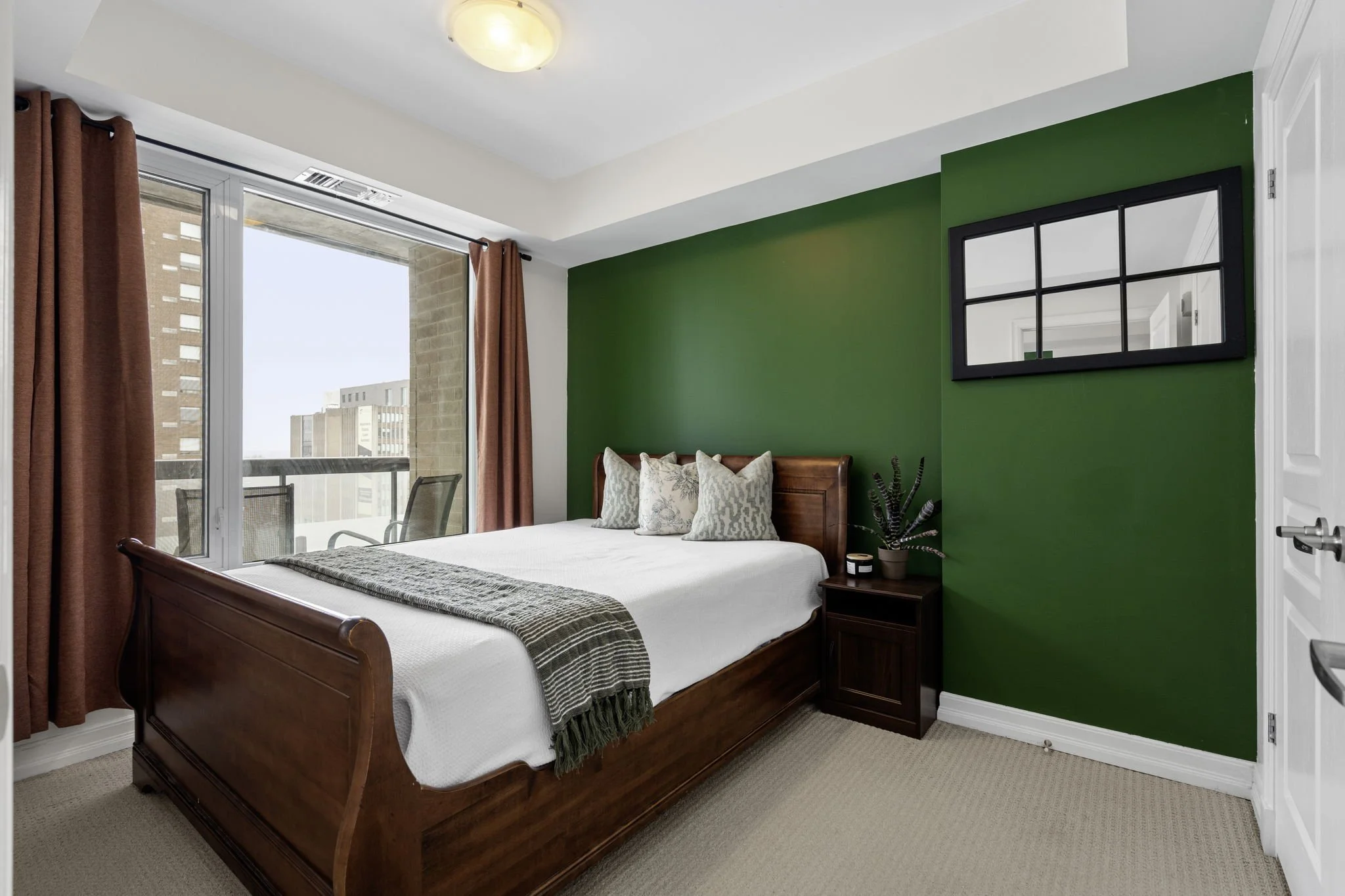 21-web-or-mls-238-besserer-st-811.jpg