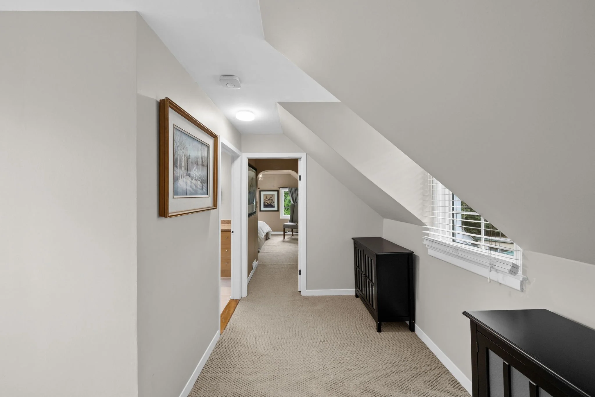 33-web-or-mls-4 Avon Lane-57.jpg