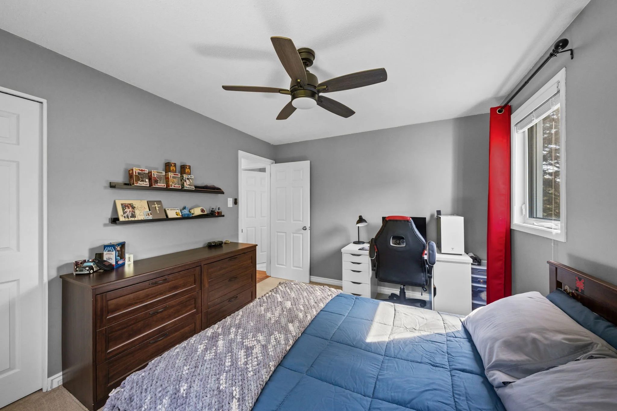 35-web-or-mls-109 Inniskillin Drive-56.jpg