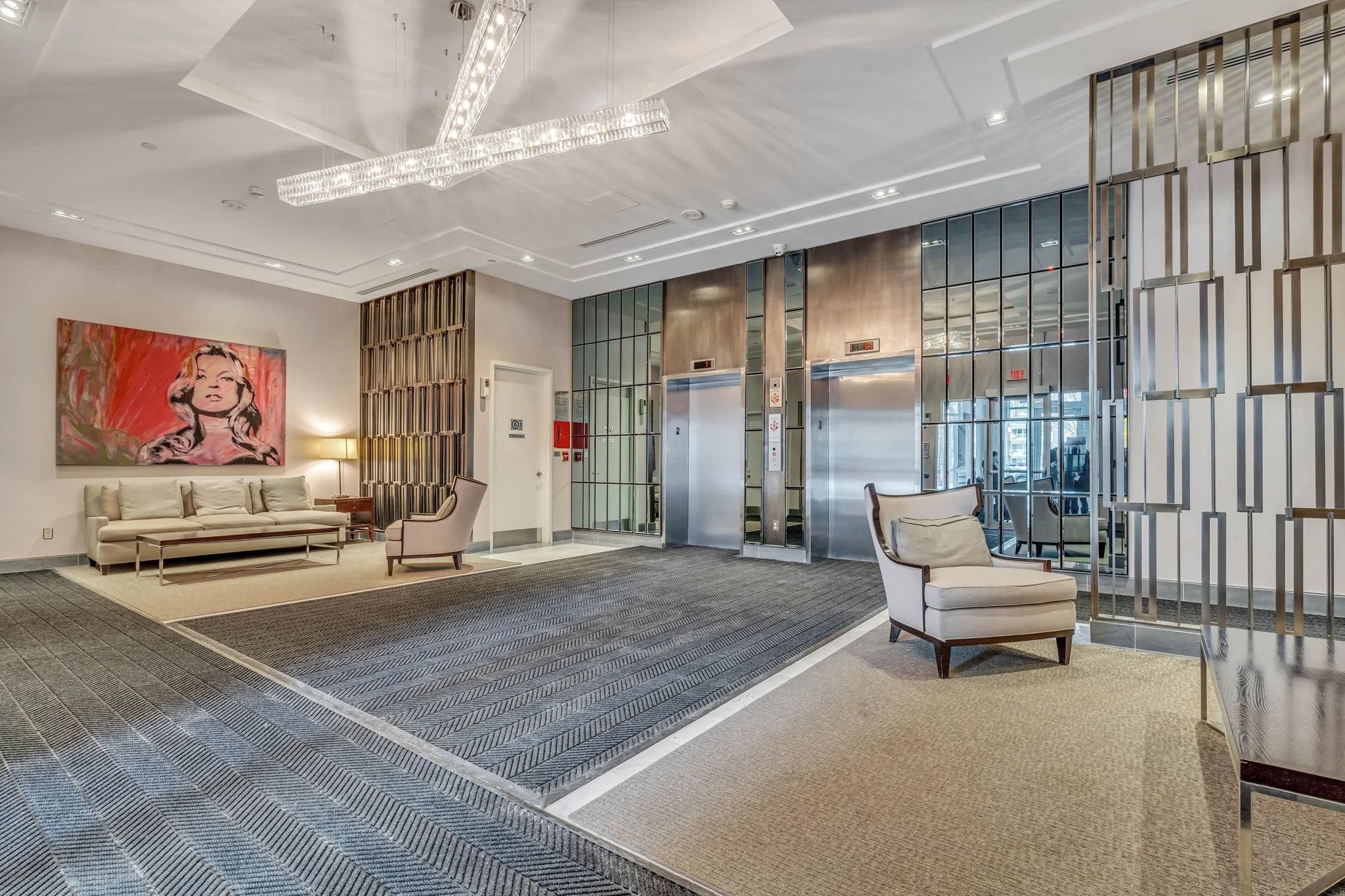4-web-or-mls-300-lisgar-st-701.jpg