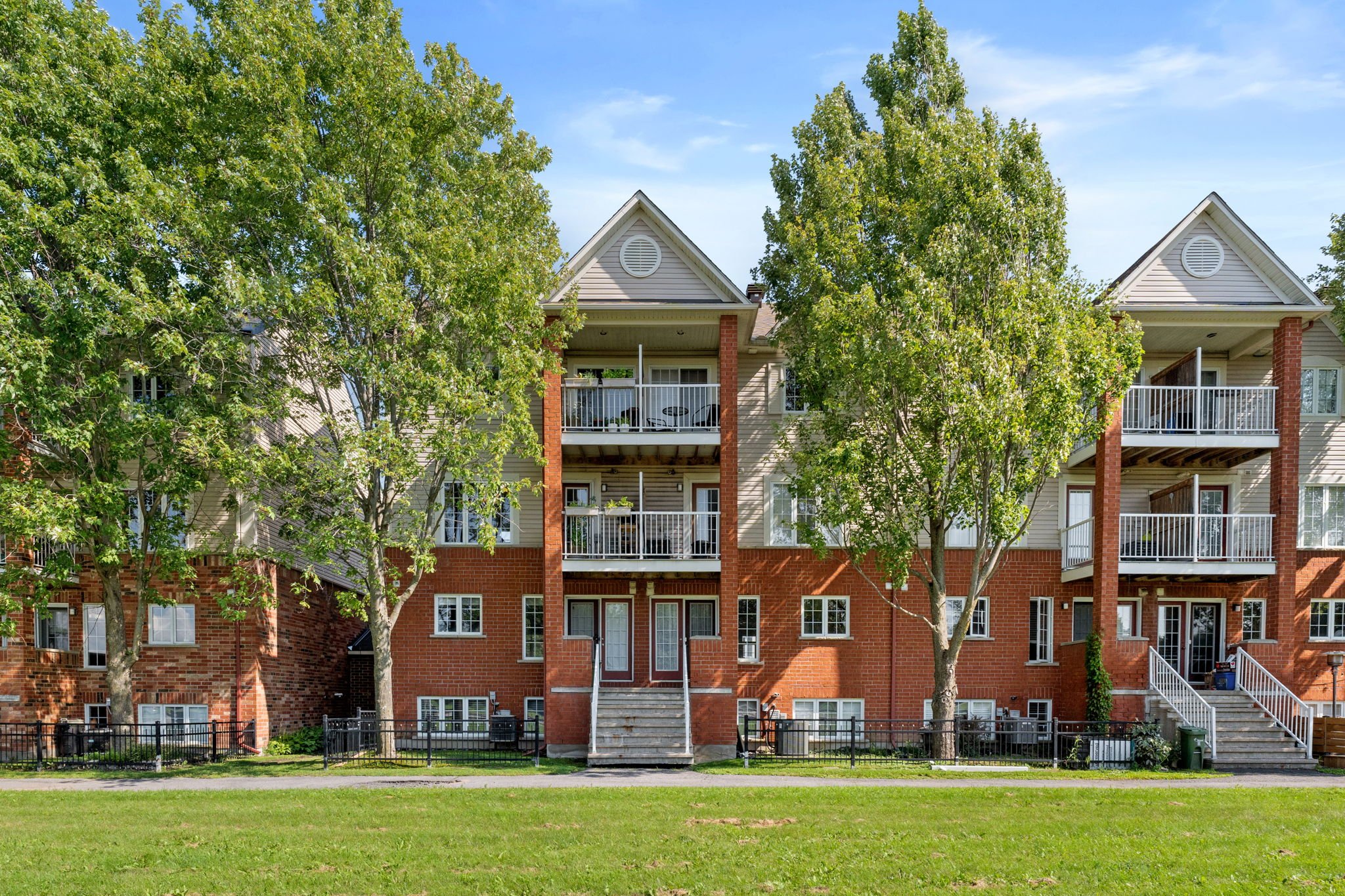 42-web-or-mls-163 70 Edenvale Drive-35.jpg