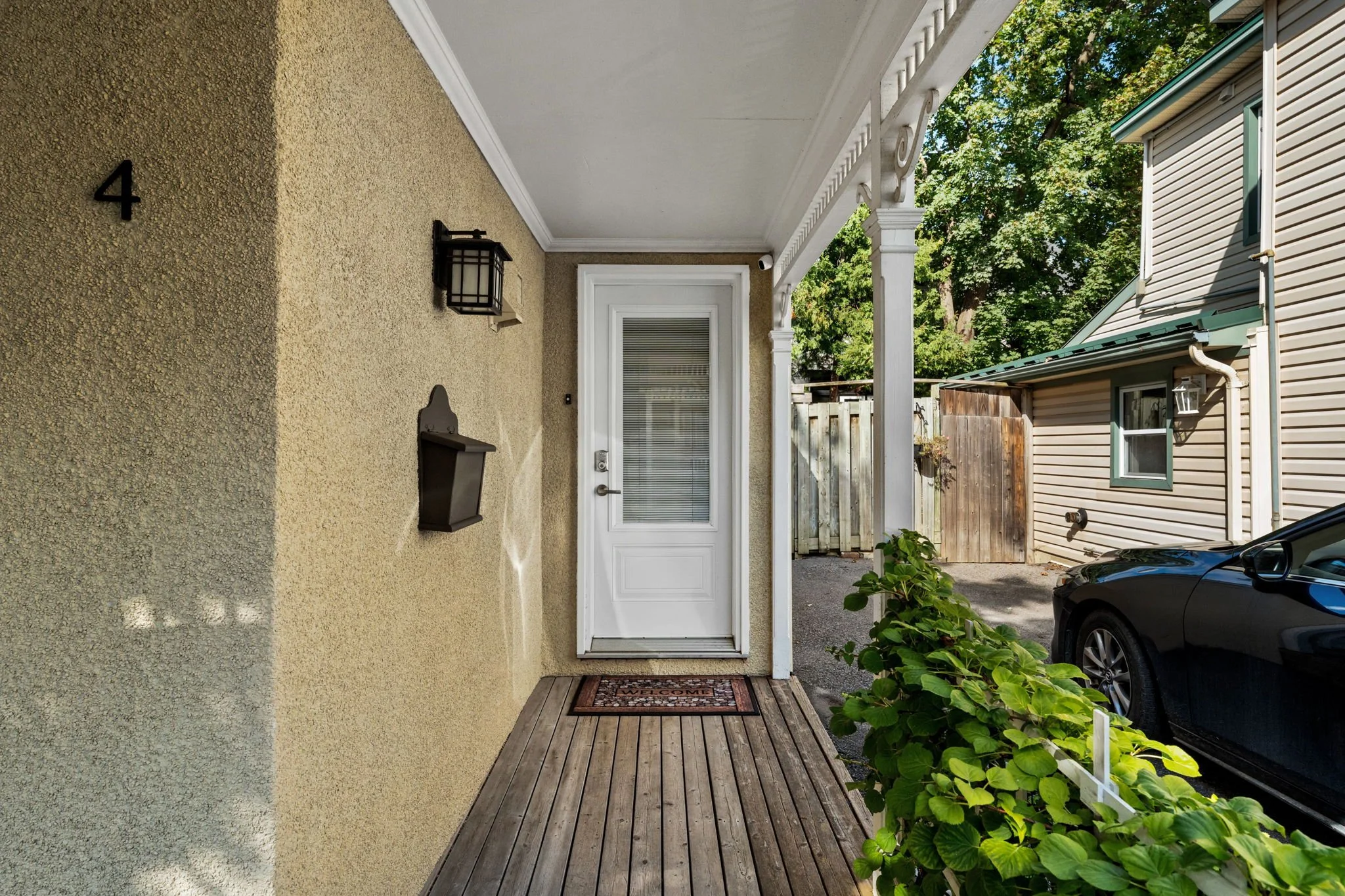 7-web-or-mls-4 Avon Lane-56.jpg