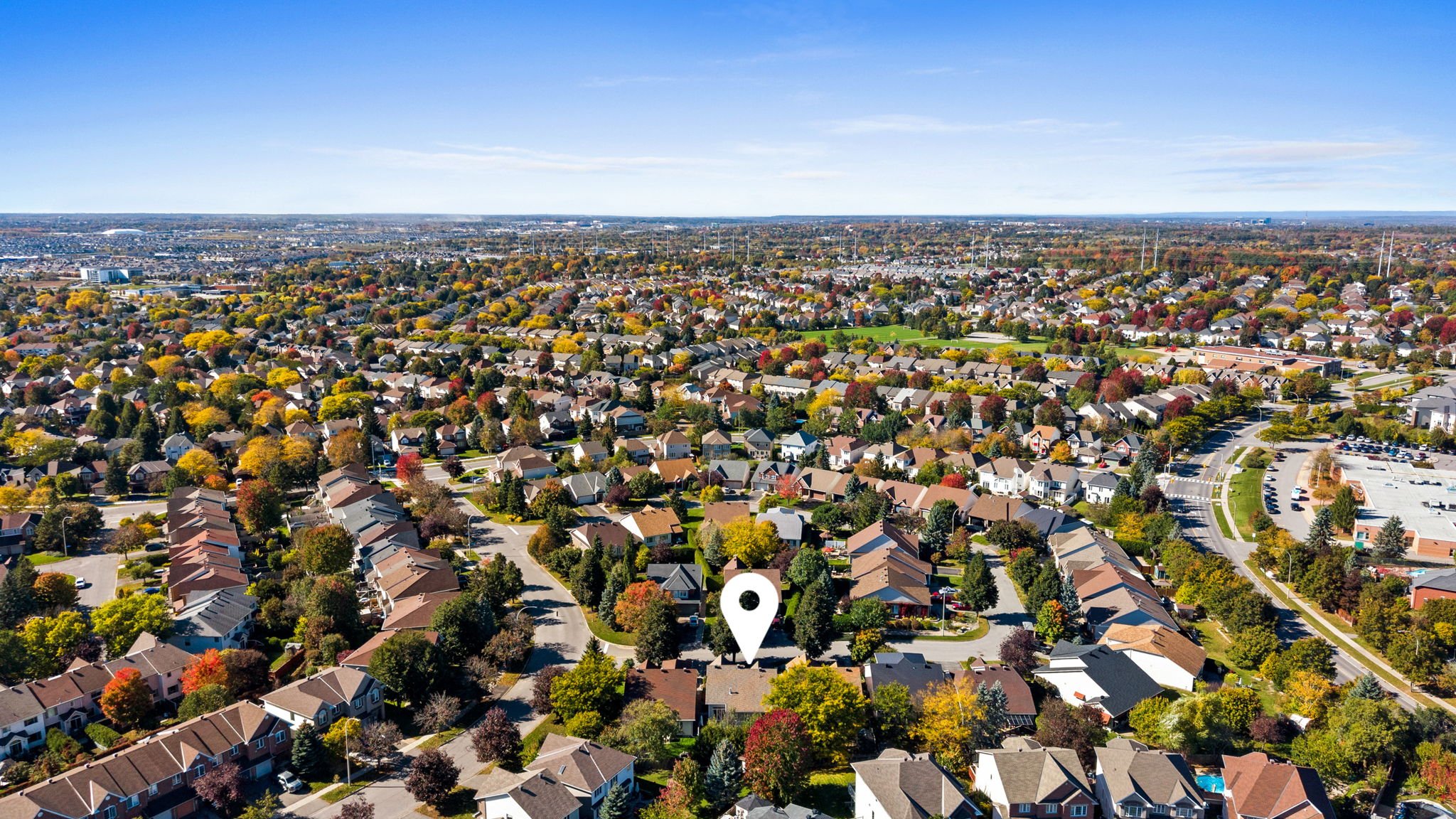 54-web-or-mls-4 Burnstead Crescent-55.jpg