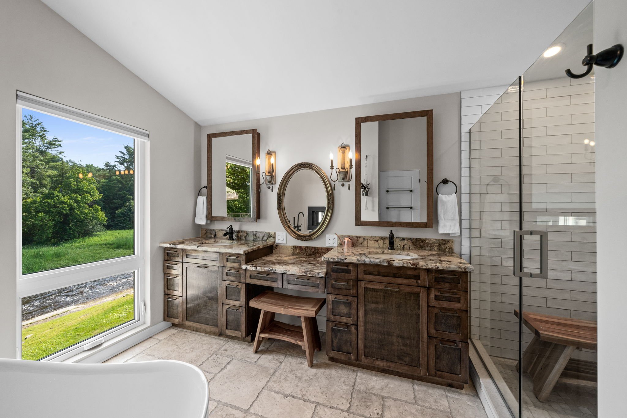 34-web-or-mls-6548 Carp Road-16.jpg