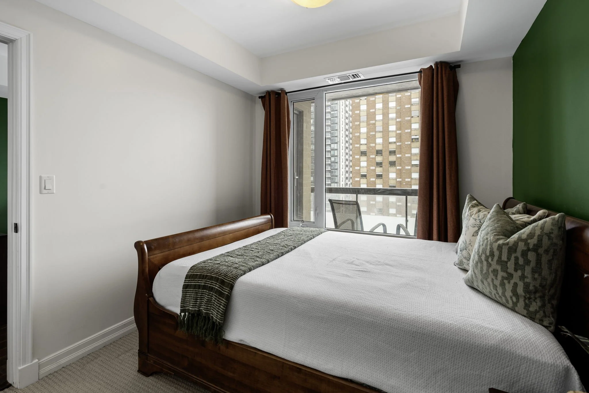22-web-or-mls-238-besserer-st-811.jpg