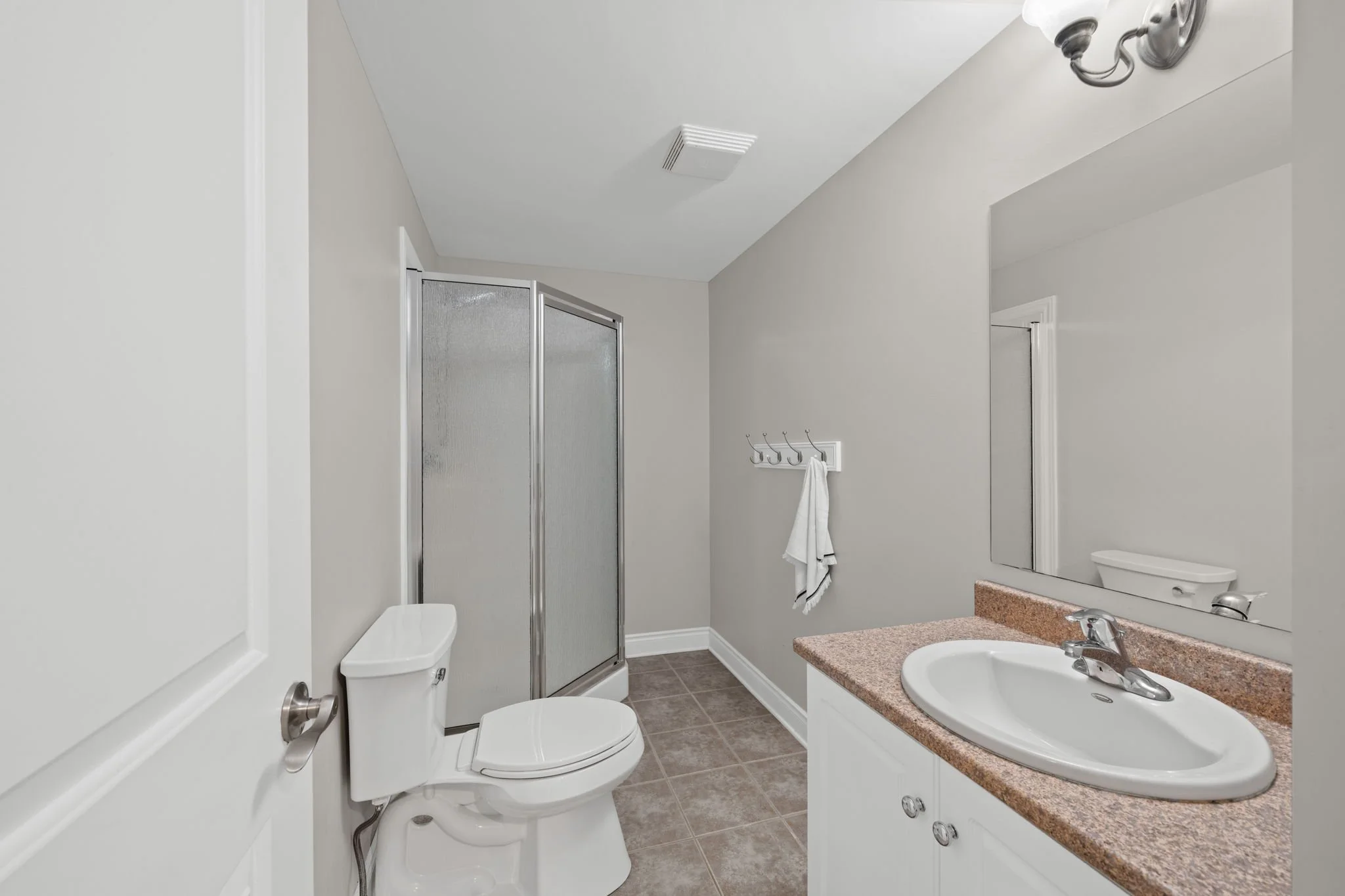 52-web-or-mls-876 Centre Street-52.jpg