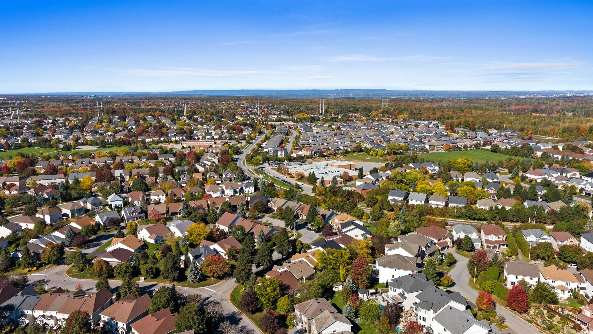 61-web-or-mls-4 Burnstead Crescent-62.jpg