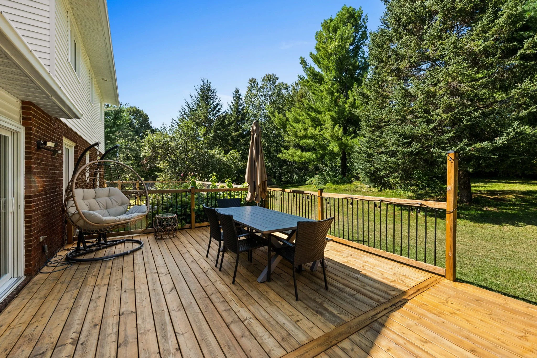 56-web-or-mls-109 Inniskillin Drive-24.jpg