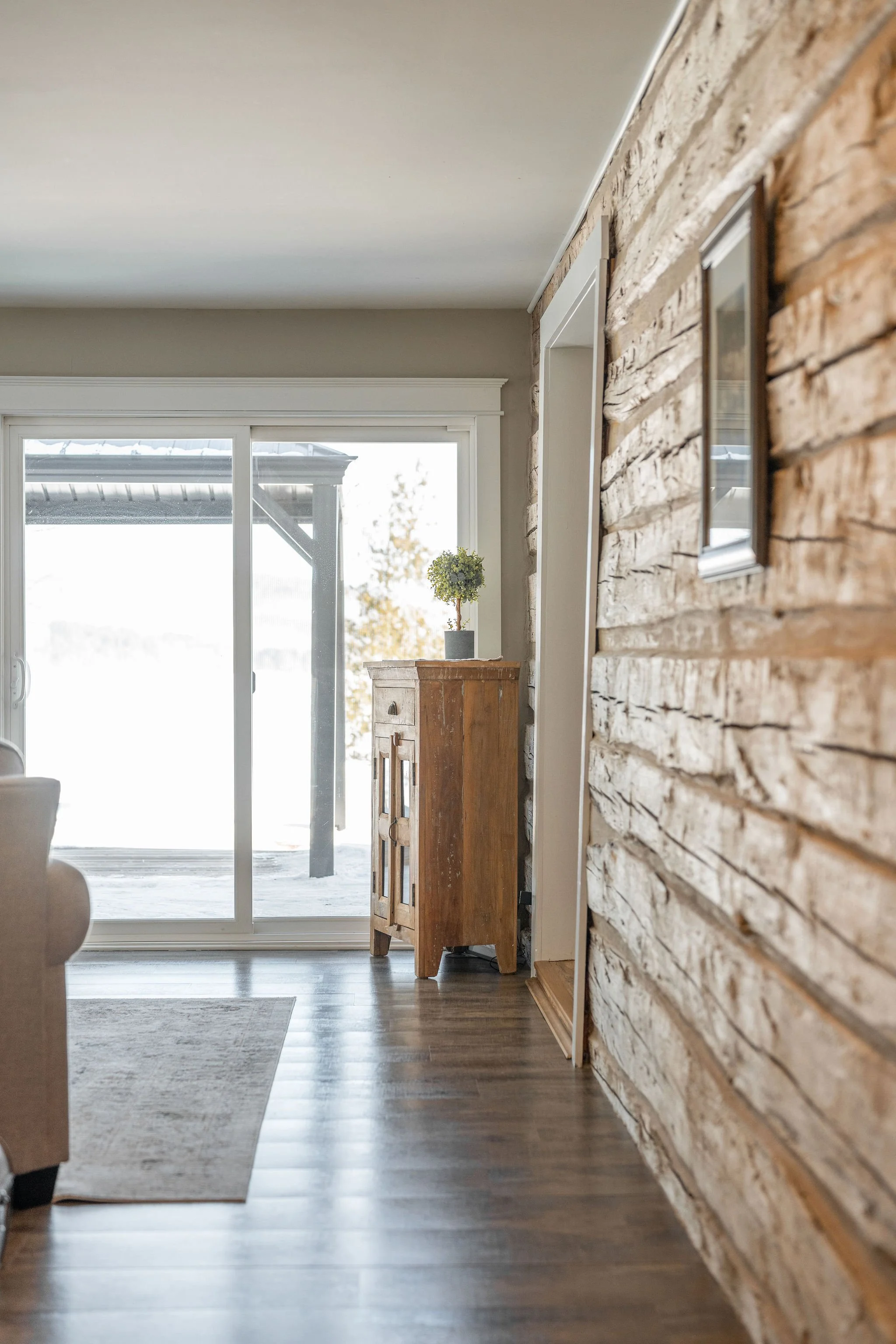 Mediahill106WhitesBeachTrailDetails-25.jpg