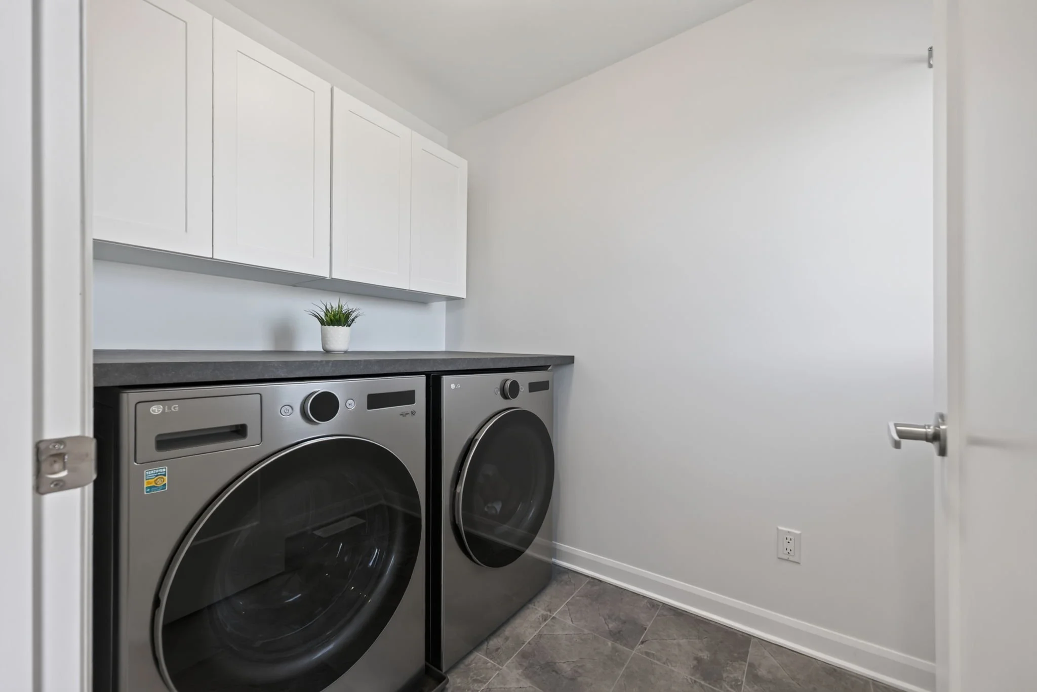 35-web-or-mls-537-anchor-cir.jpg