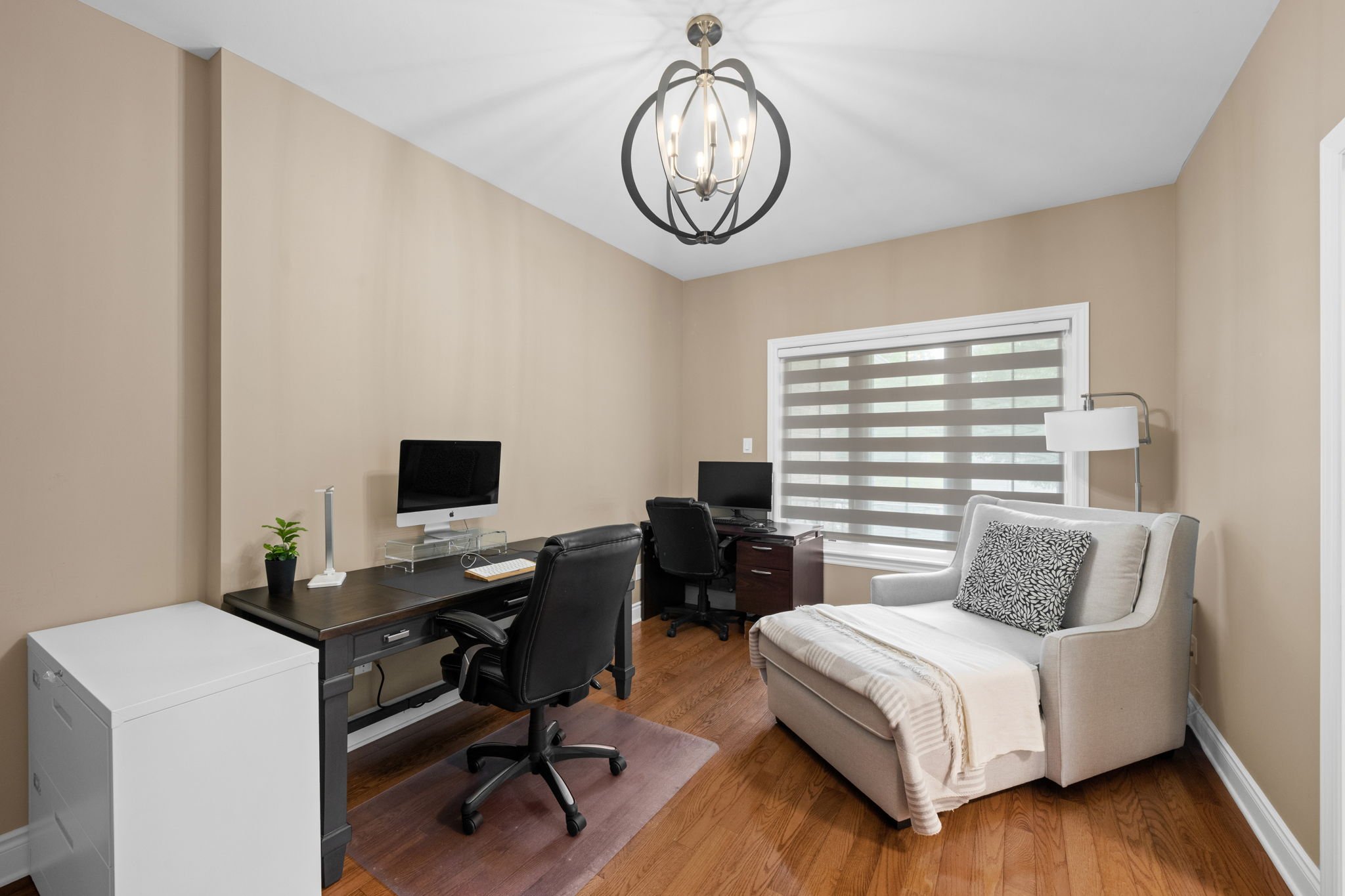 37-web-or-mls-876 Centre Street-35.jpg