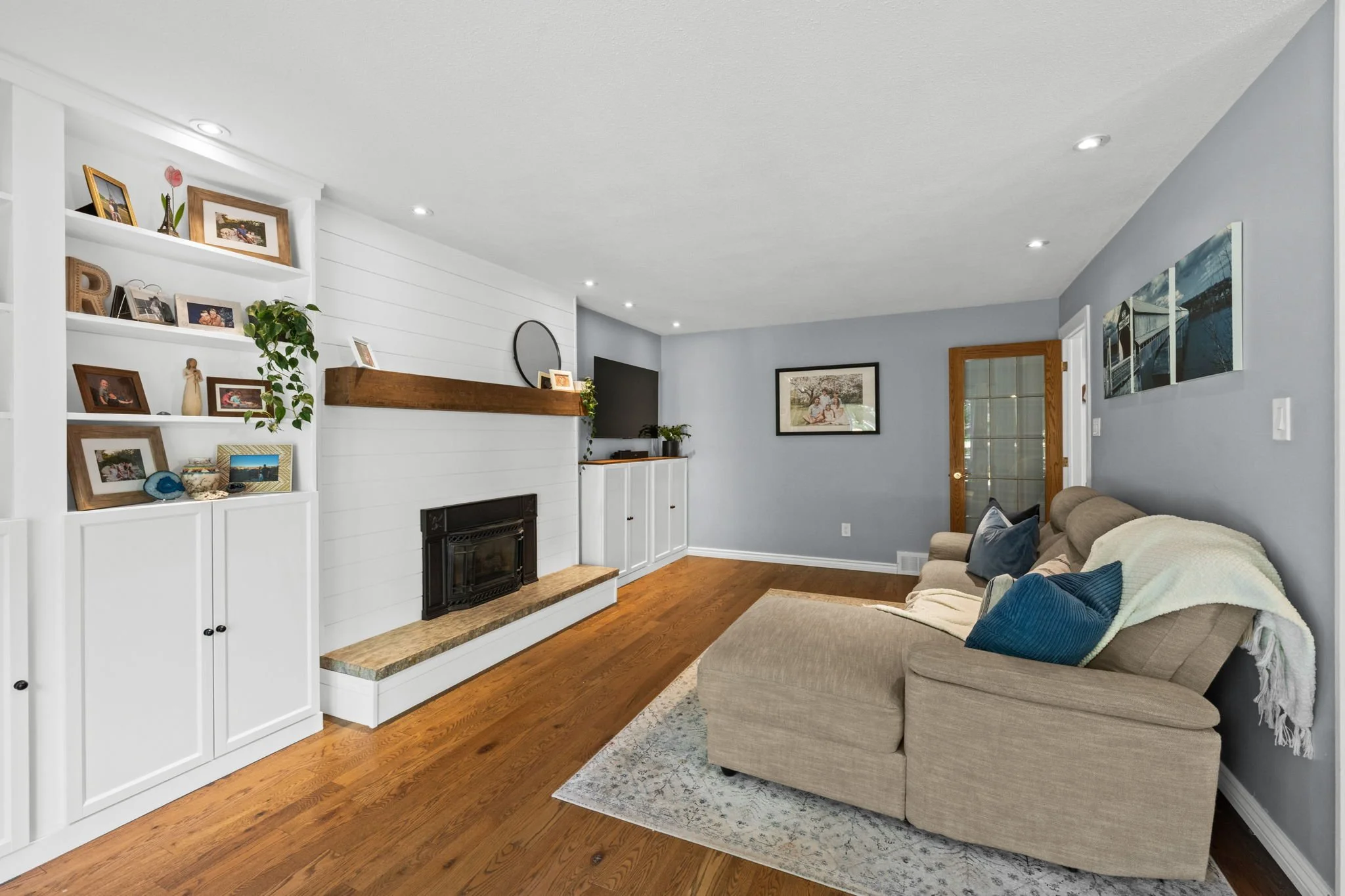 23-web-or-mls-109 Inniskillin Drive-44.jpg