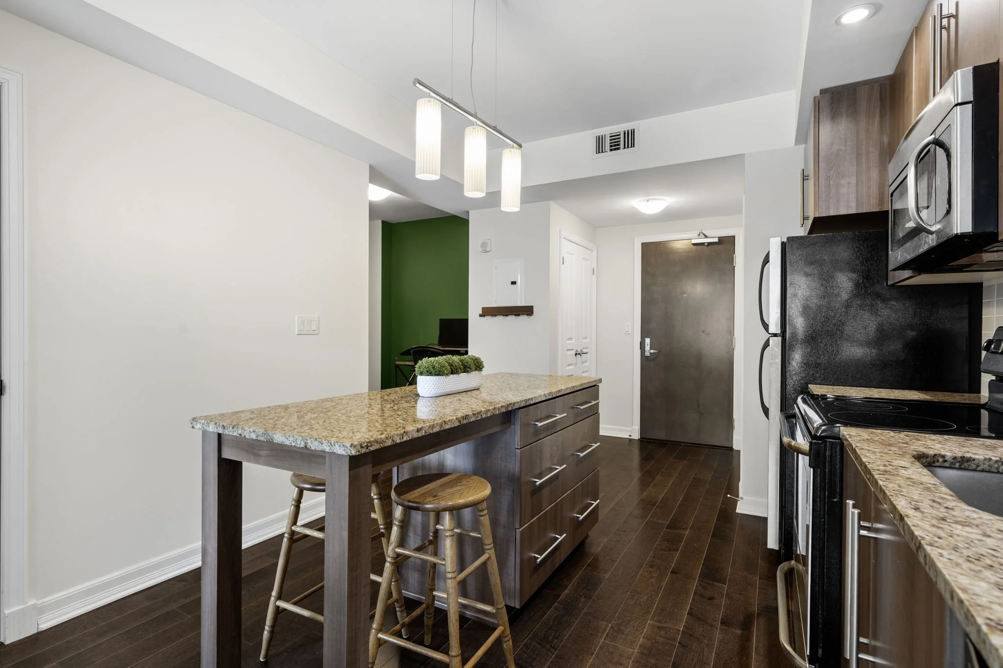 15-web-or-mls-238-besserer-st-811.jpg