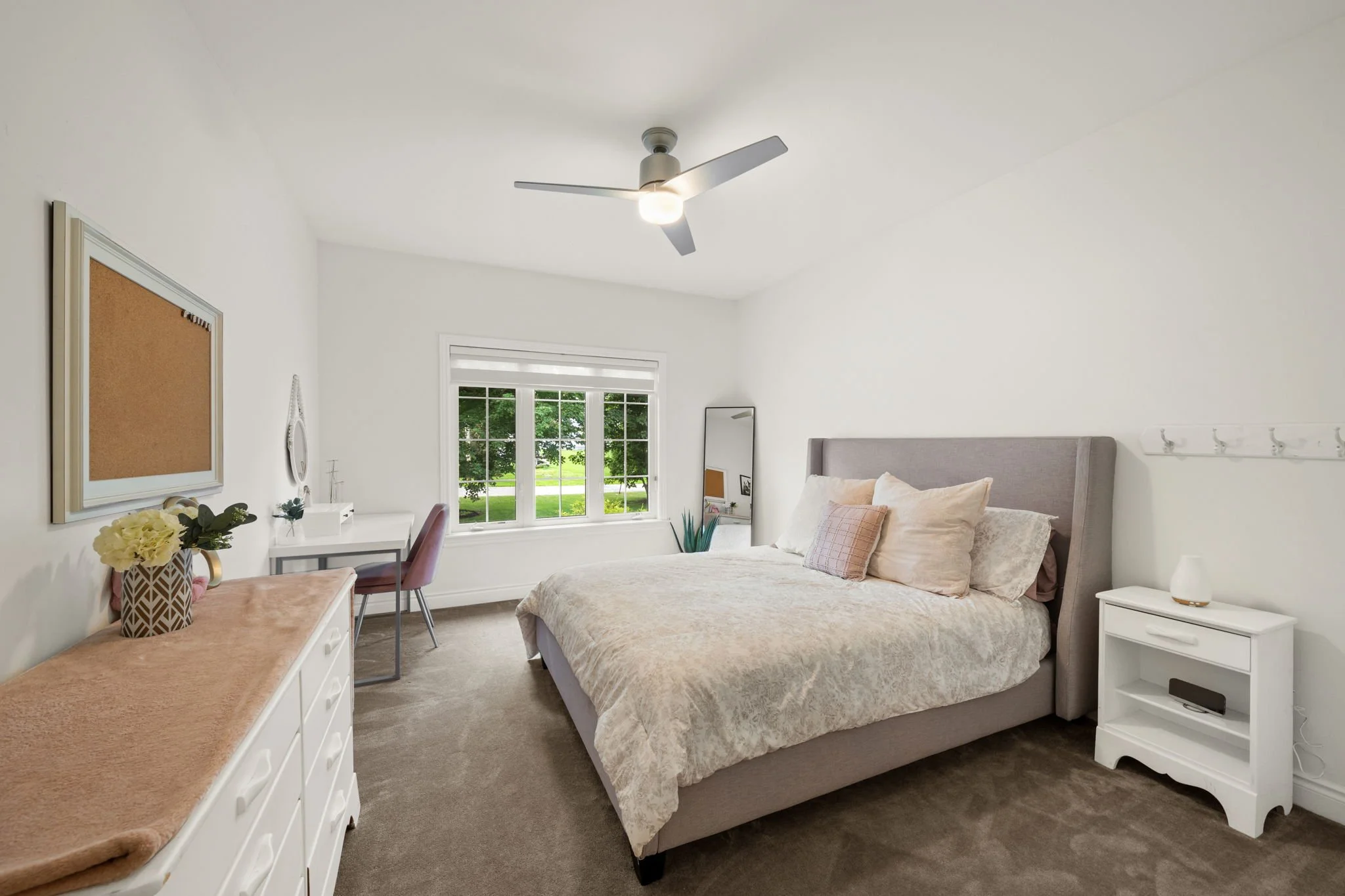 34-web-or-mls-876 Centre Street-32.jpg