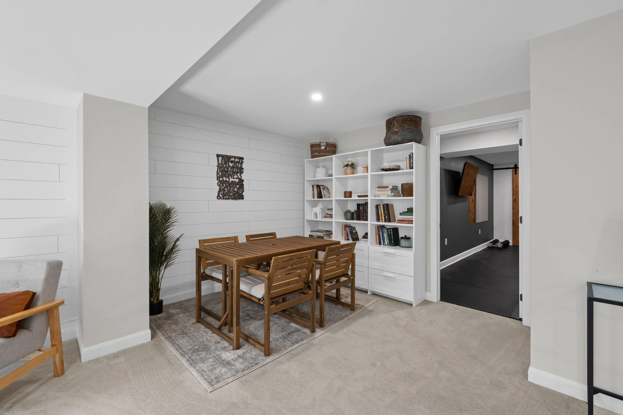 52-web-or-mls-720 Coast Circle-52.jpg