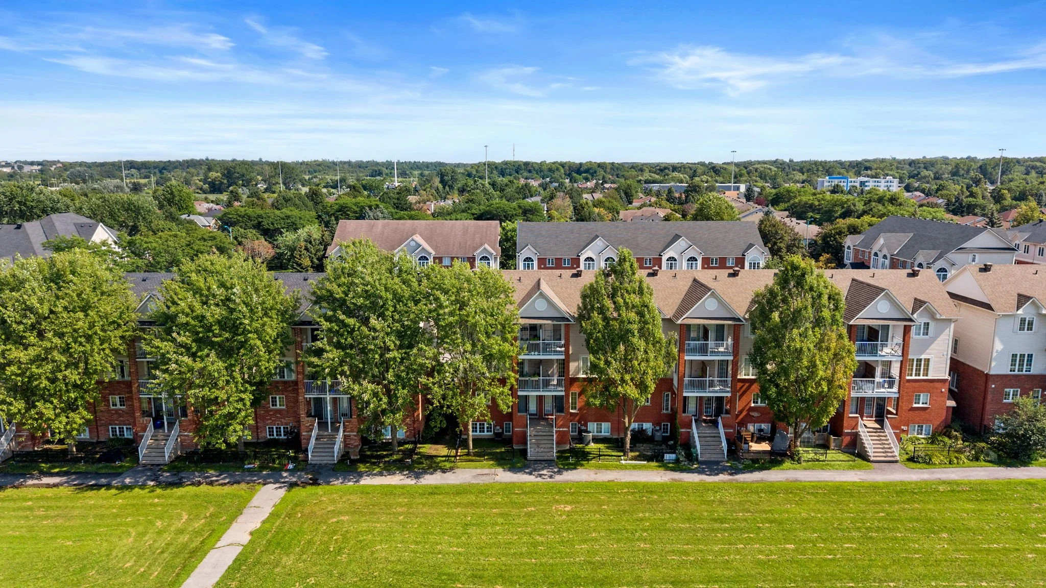 45-web-or-mls-163 70 Edenvale Drive-14.jpg