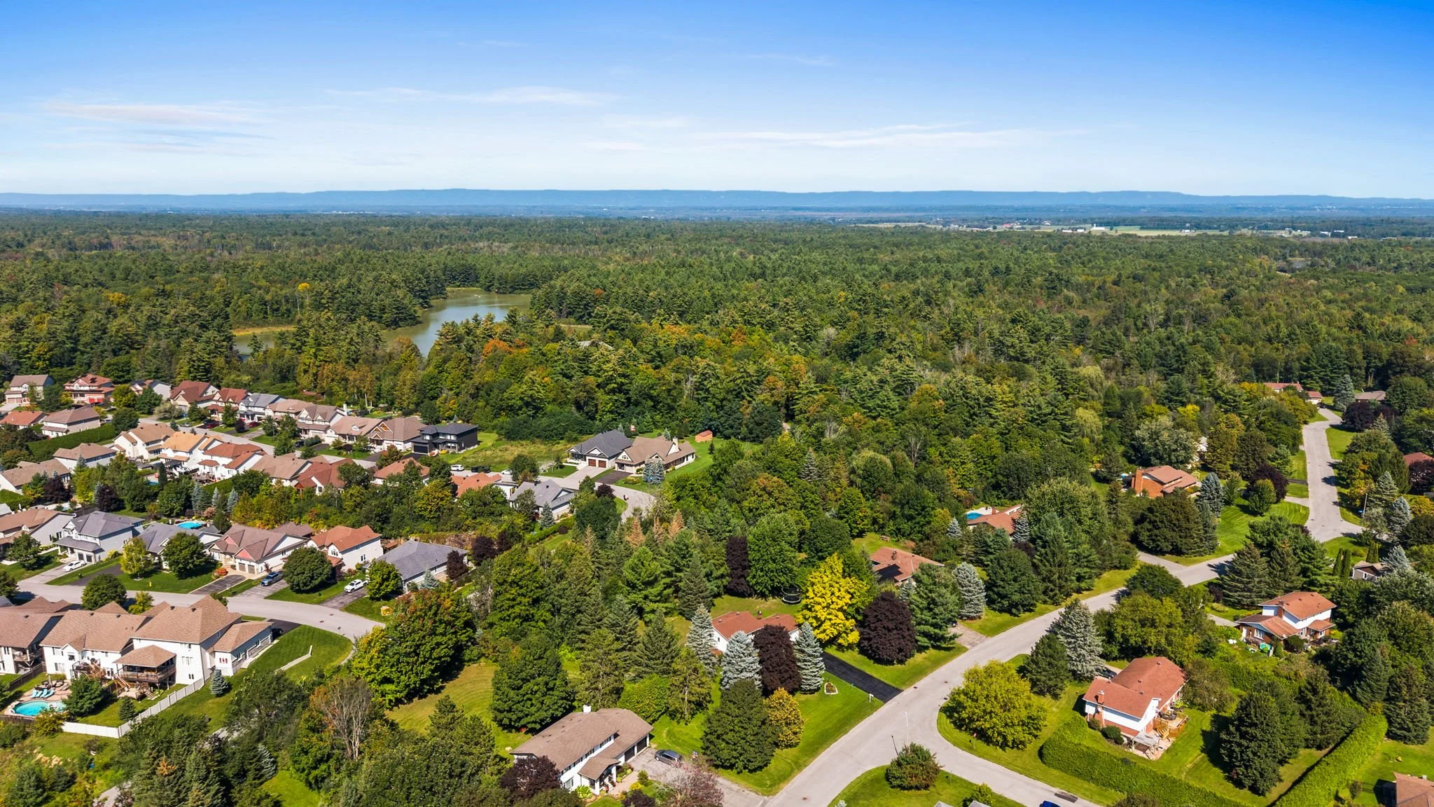 71-web-or-mls-109 Inniskillin Drive-13.jpg