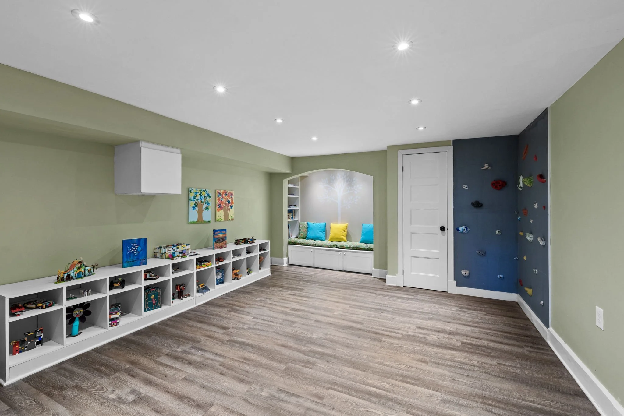 57-web-or-mls-6548 Carp Road-23.jpg