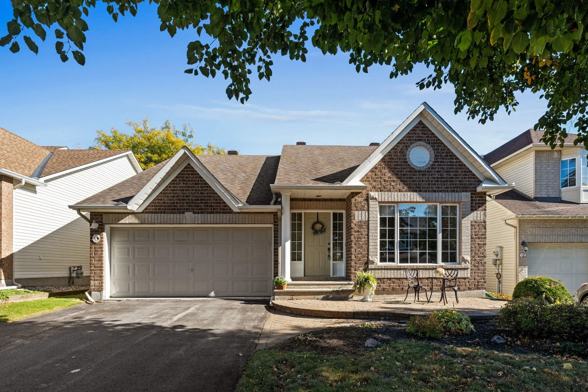 5-web-or-mls-4 Burnstead Crescent-47.jpg
