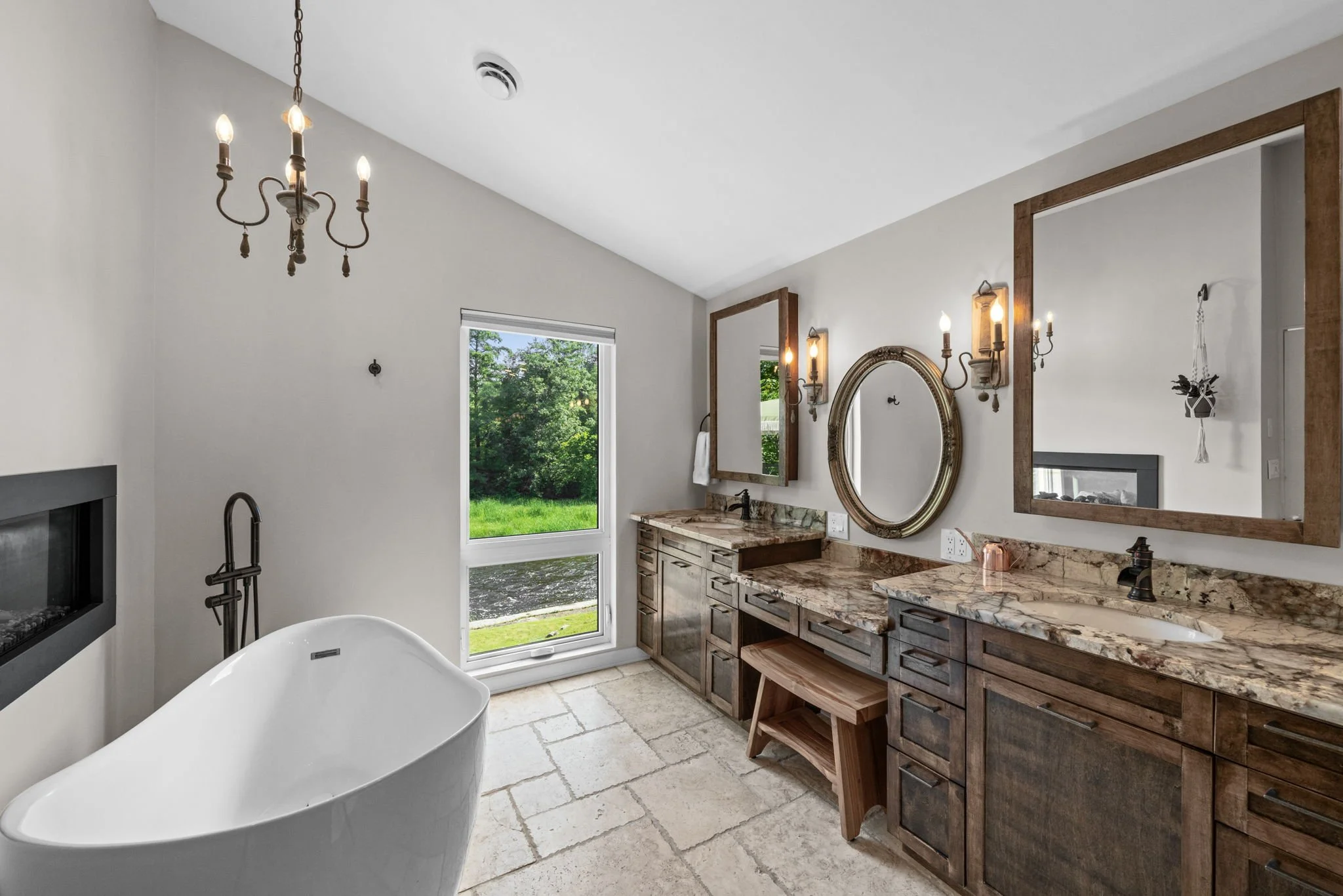 35-web-or-mls-6548 Carp Road-21.jpg