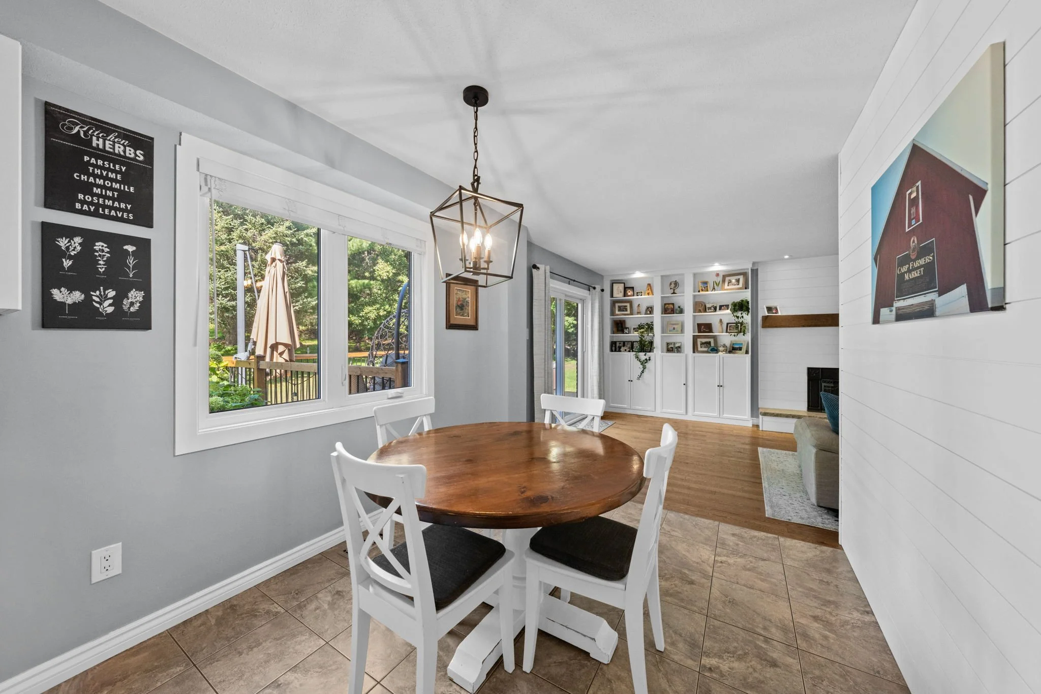 22-web-or-mls-109 Inniskillin Drive-43.jpg