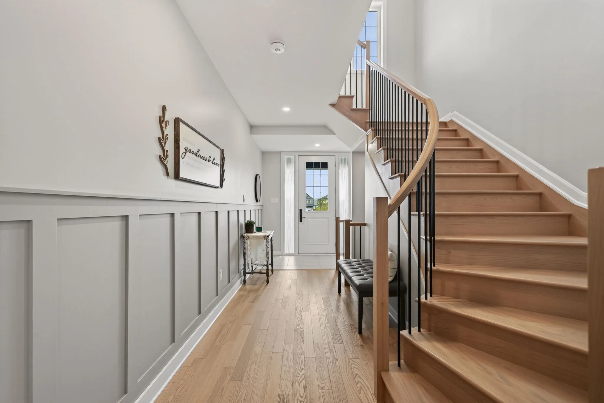 6-web-or-mls-537-anchor-cir.jpg