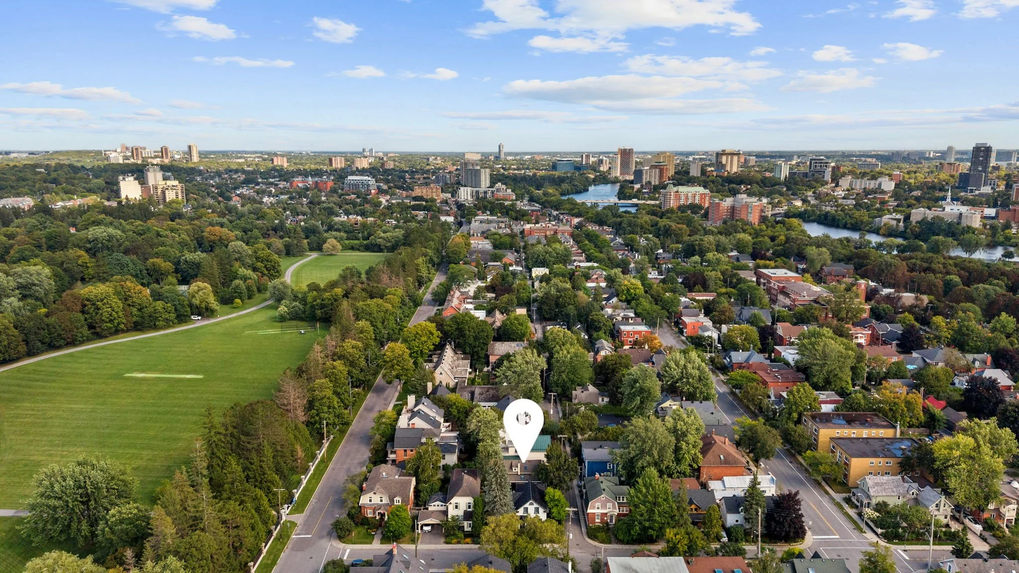 53-web-or-mls-4 Avon Lane-7.jpg