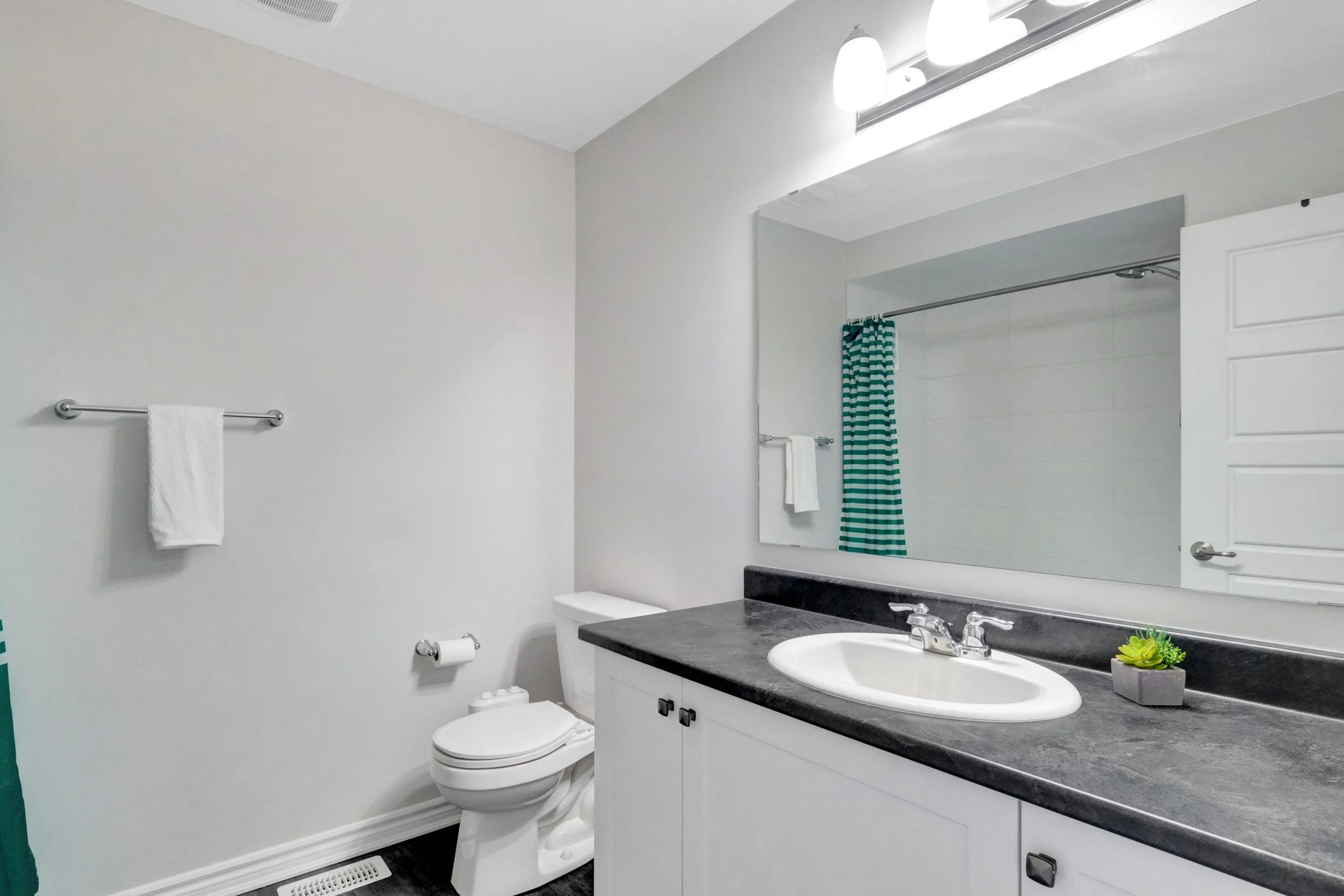 024bath1.jpg