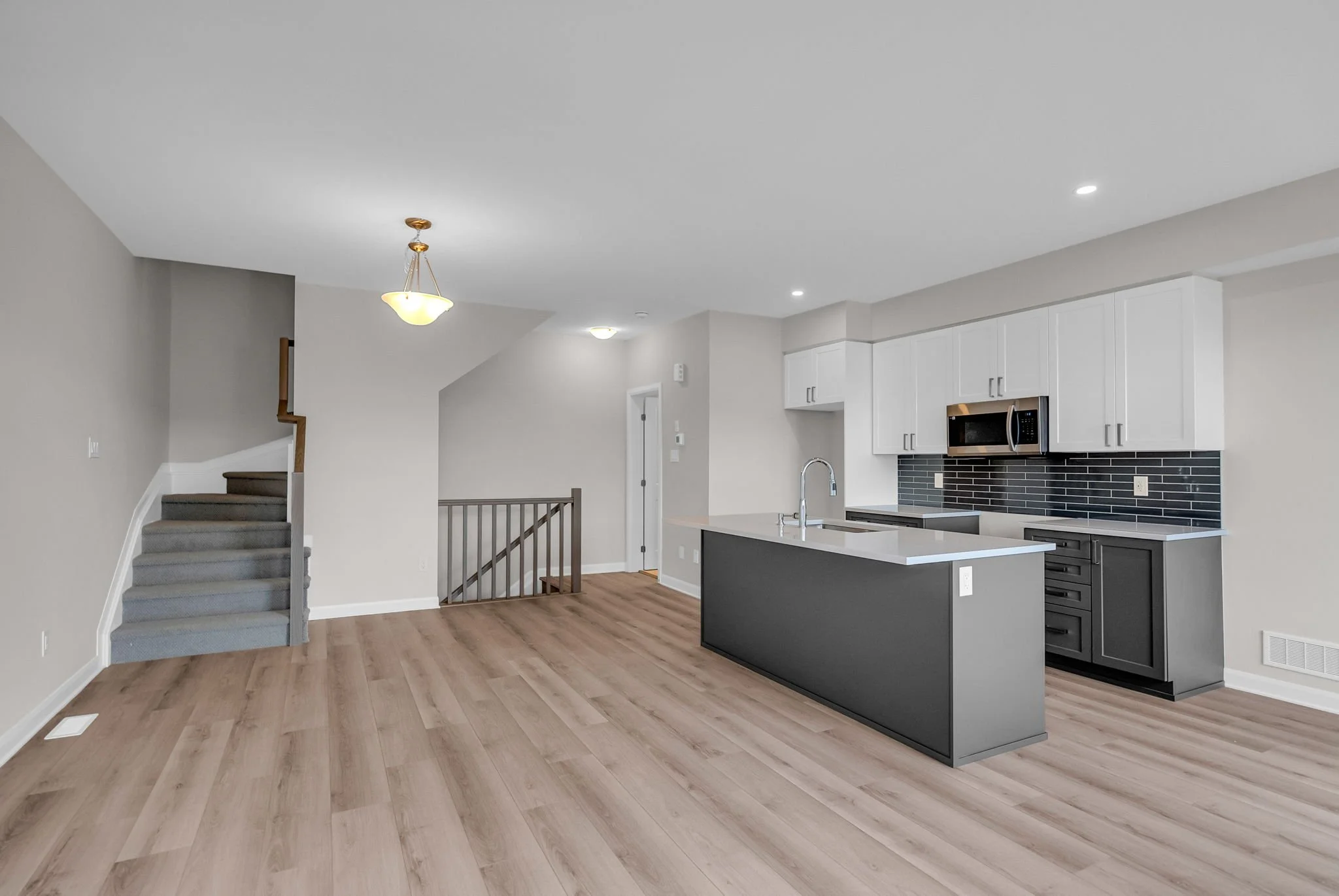 8-web-or-mls-313-gisborne-pl.jpg