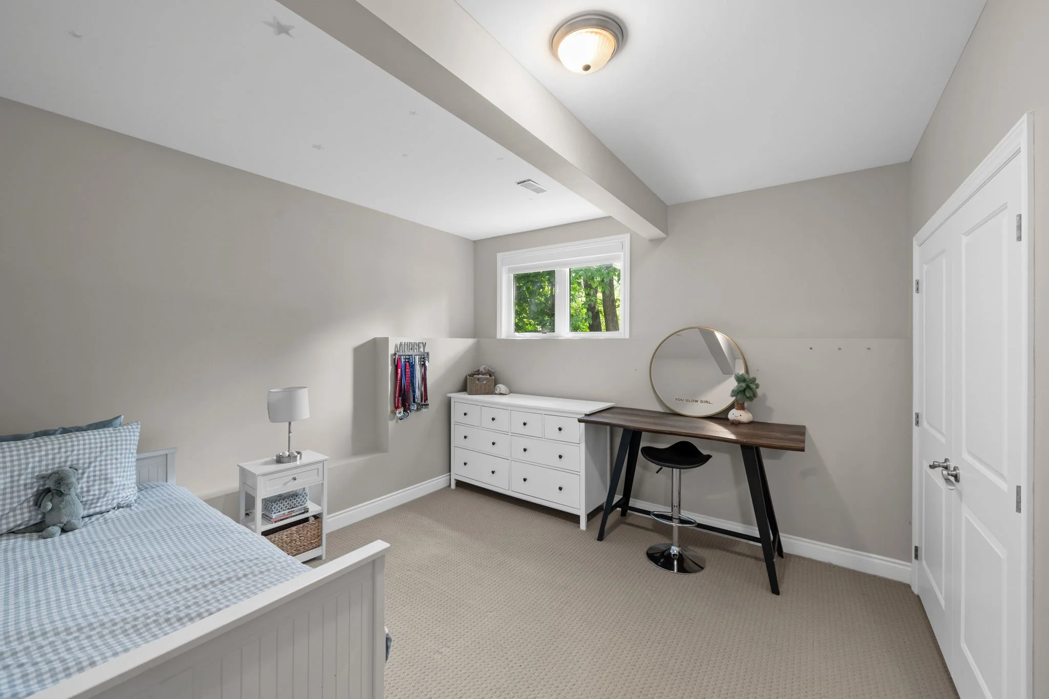 44-web-or-mls-876 Centre Street-44.jpg