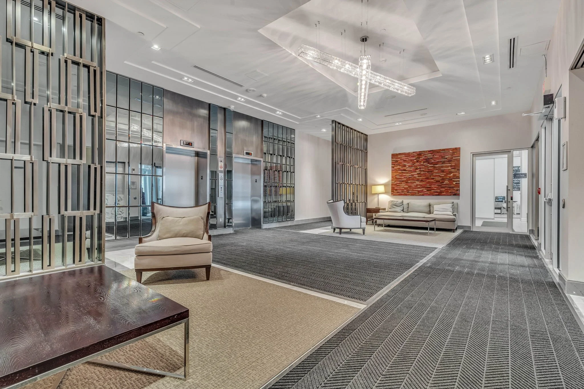 3-web-or-mls-300-lisgar-st-701.jpg
