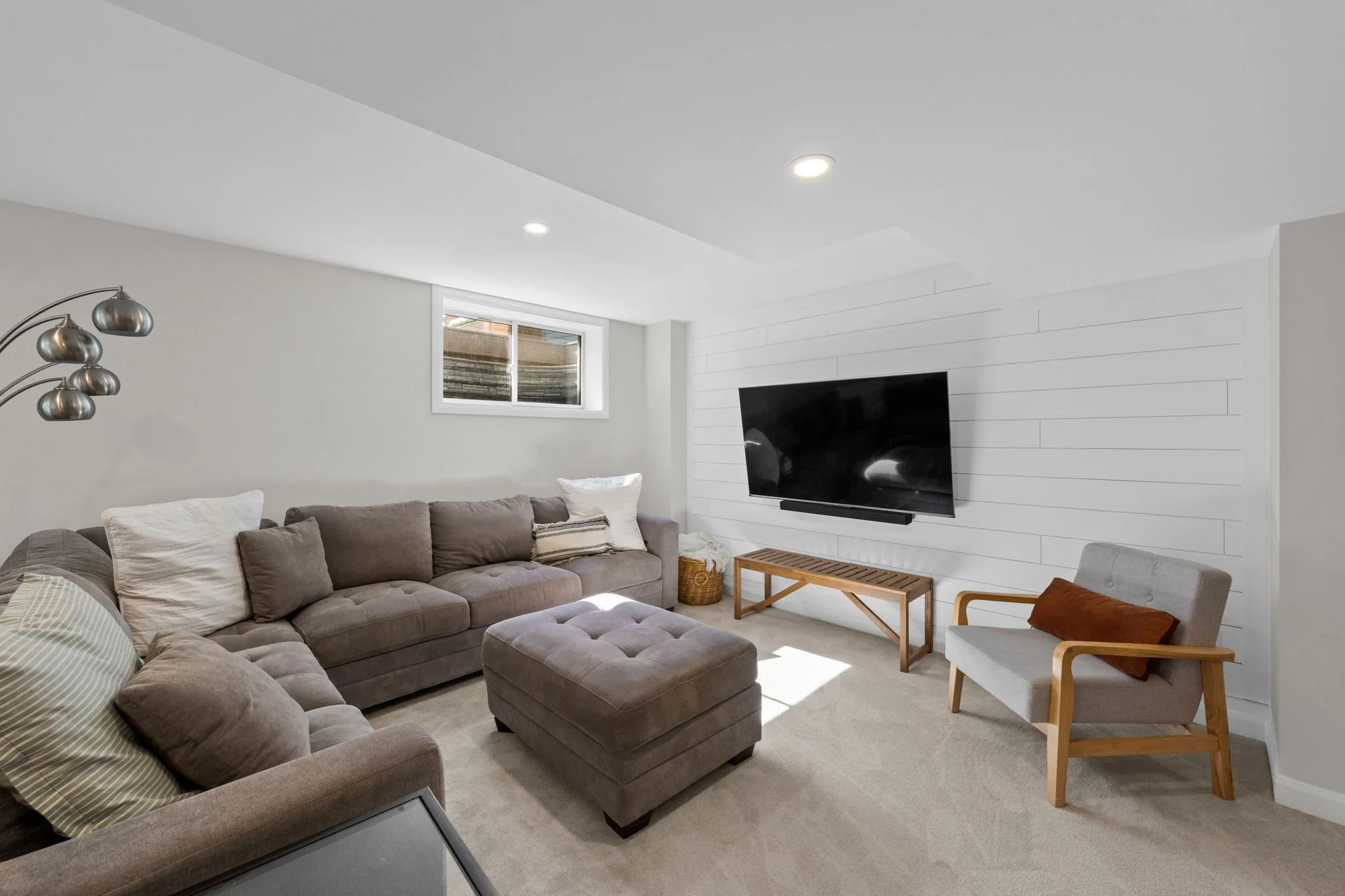 49-web-or-mls-720 Coast Circle-48.jpg