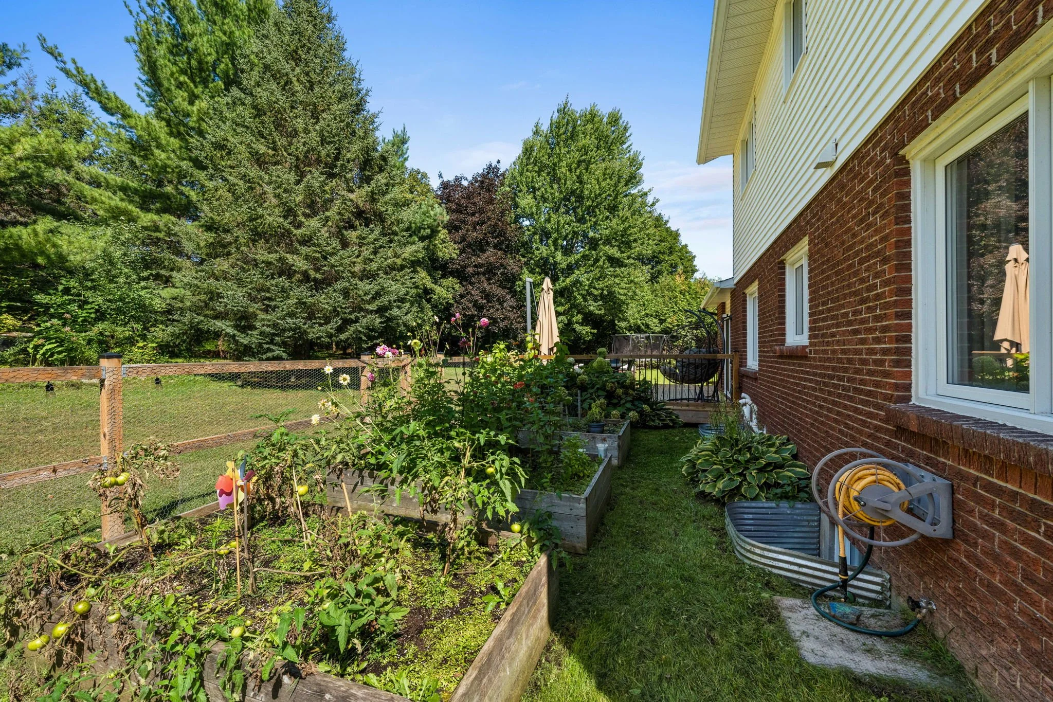 58-web-or-mls-109 Inniskillin Drive-23.jpg