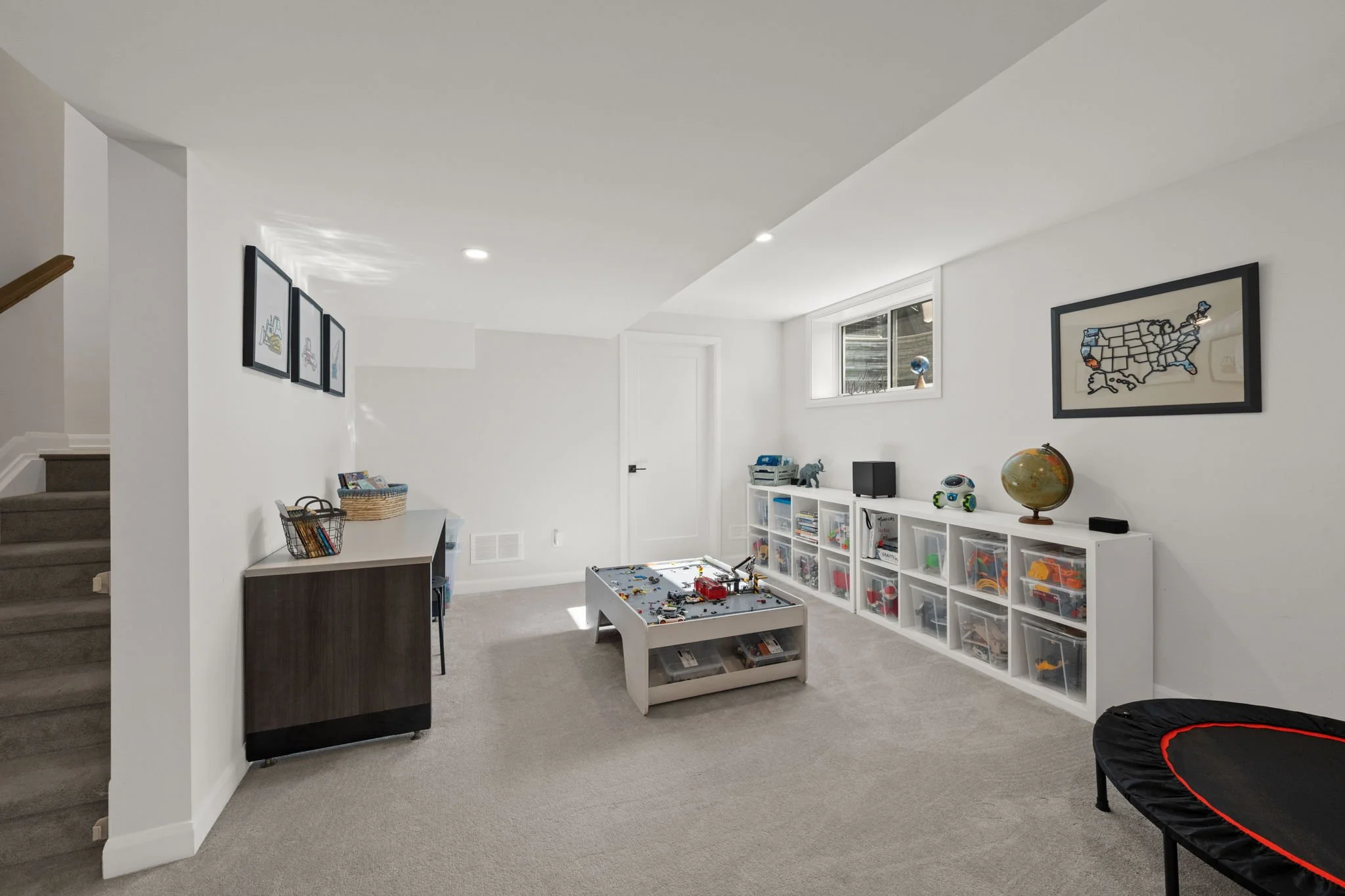 50-web-or-mls-720 Coast Circle-49.jpg